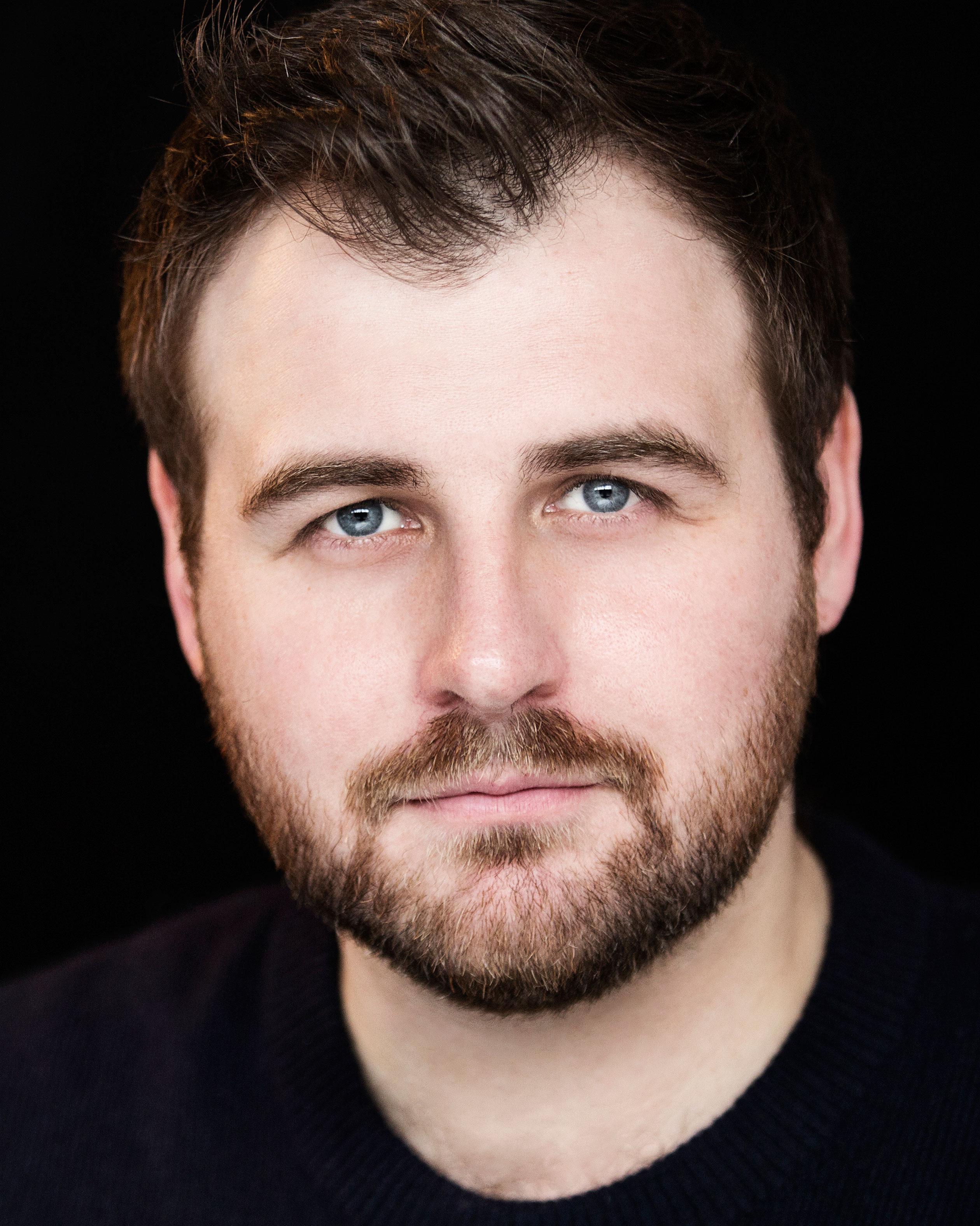 actor Stephen Leask large photo