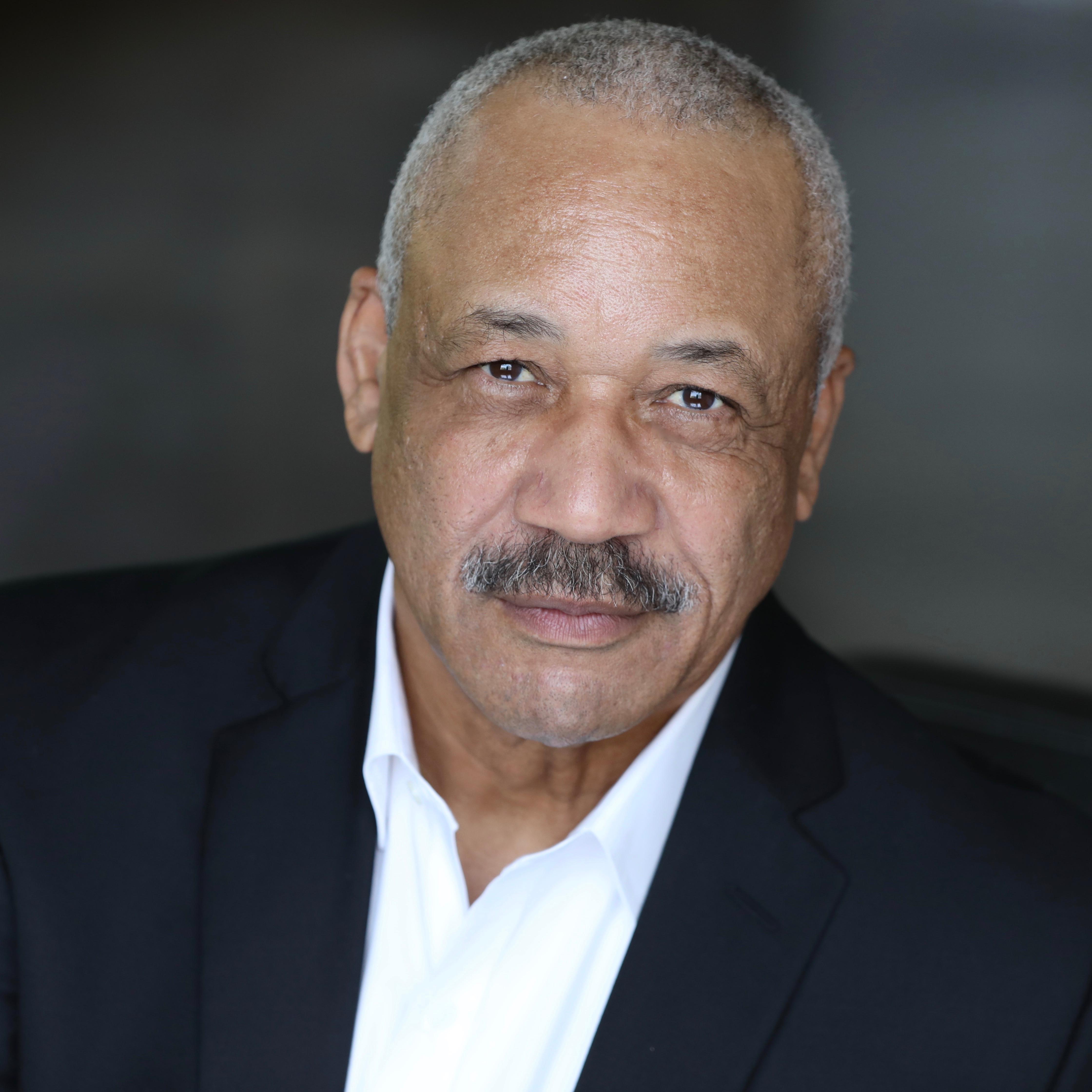 actor John Burton Jr. large photo