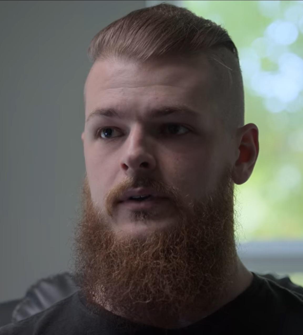 actor Austin Tobitt large photo