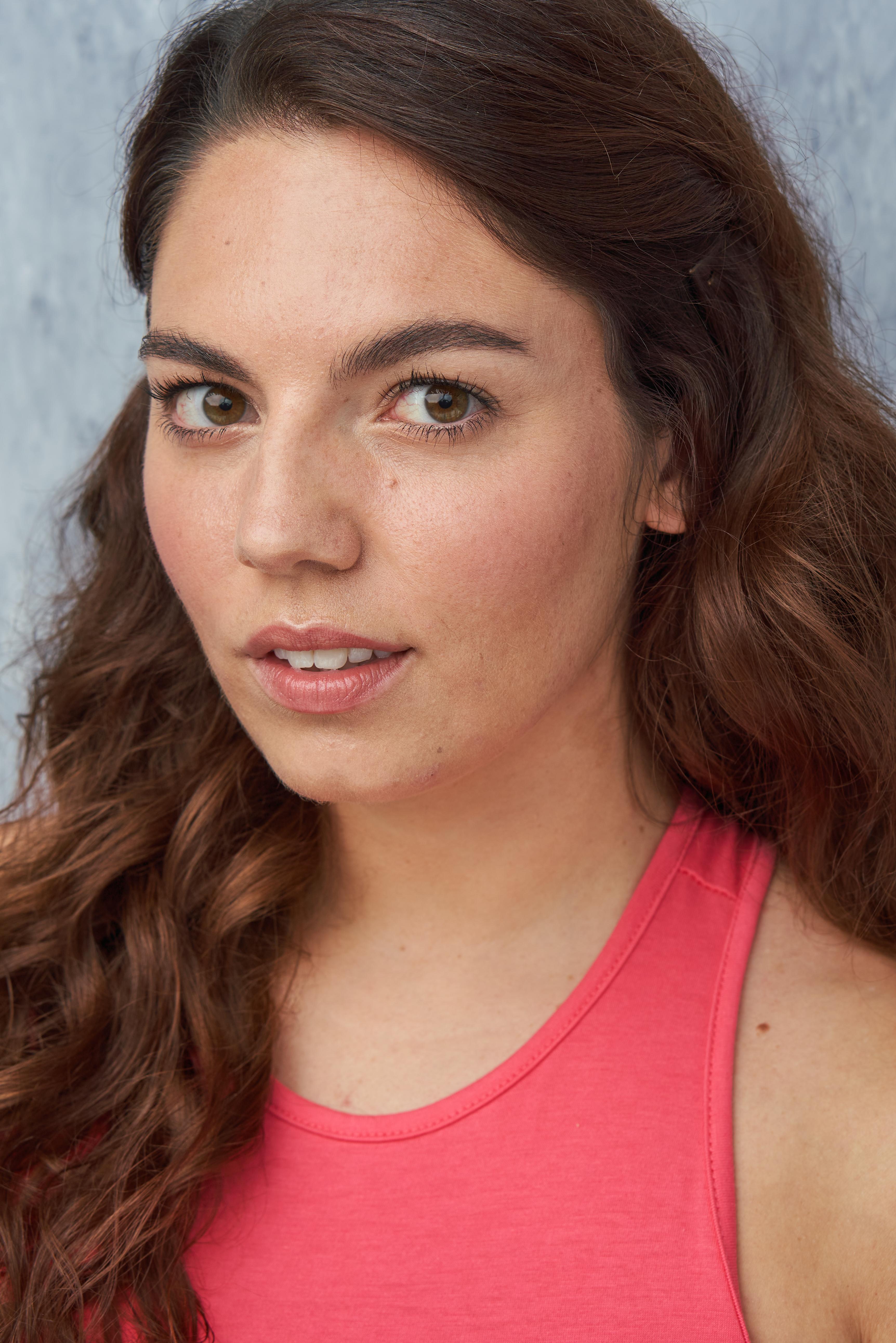 actor Julia Clarke large photo