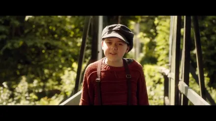 Trailer thumbnail