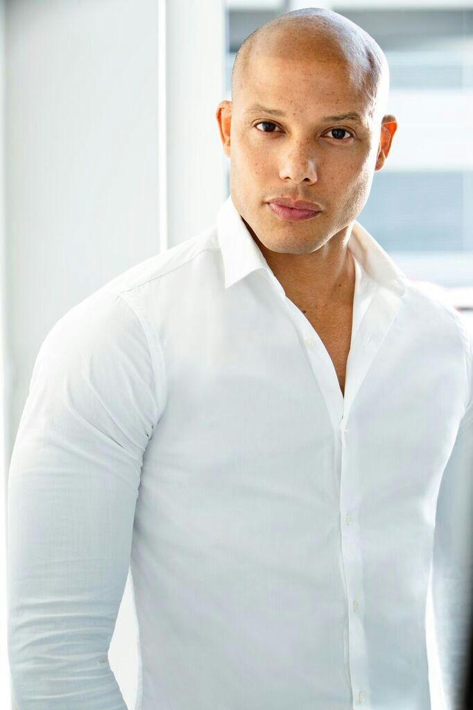 actor Marcos James large photo