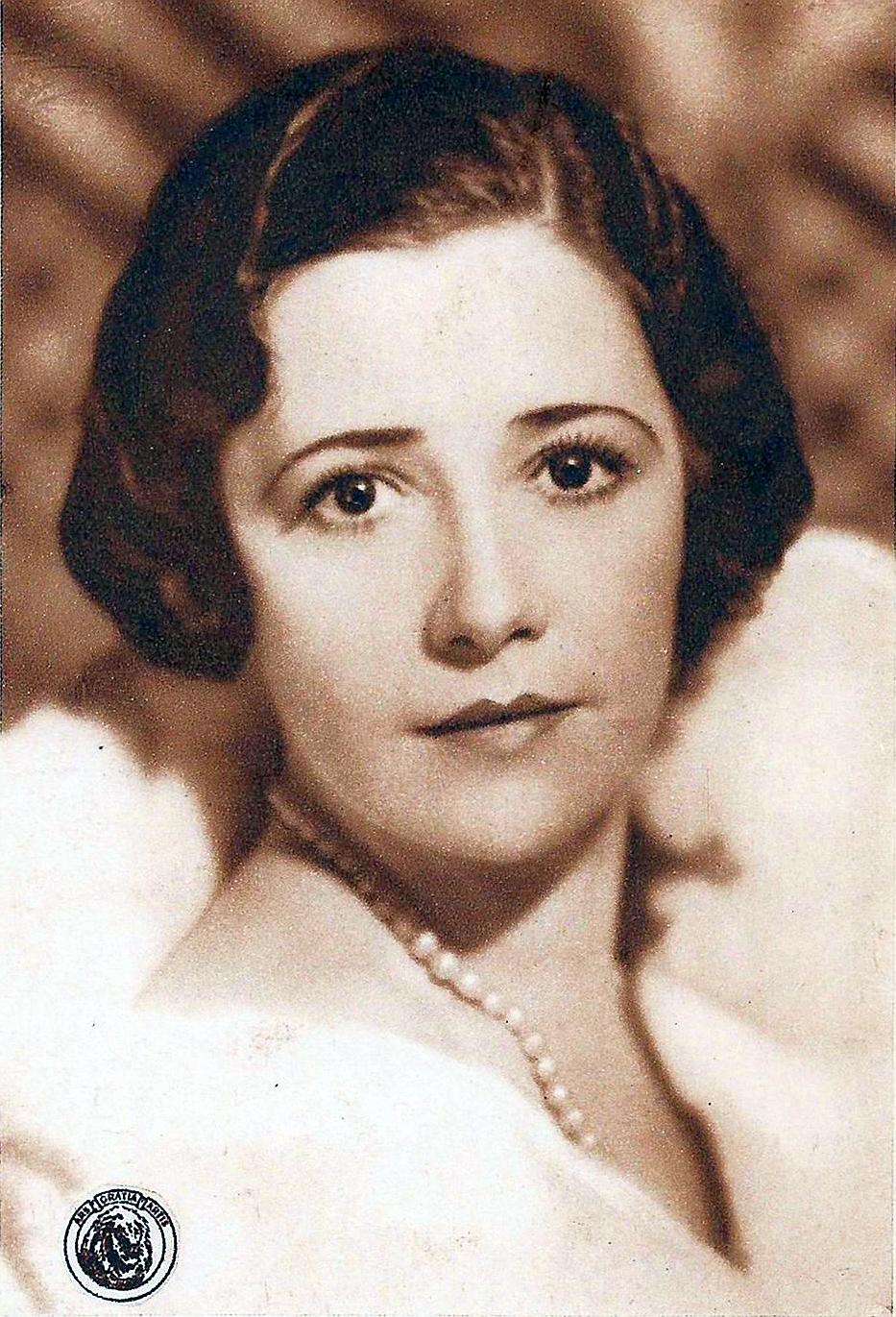 actor Elsa Peterson large photo