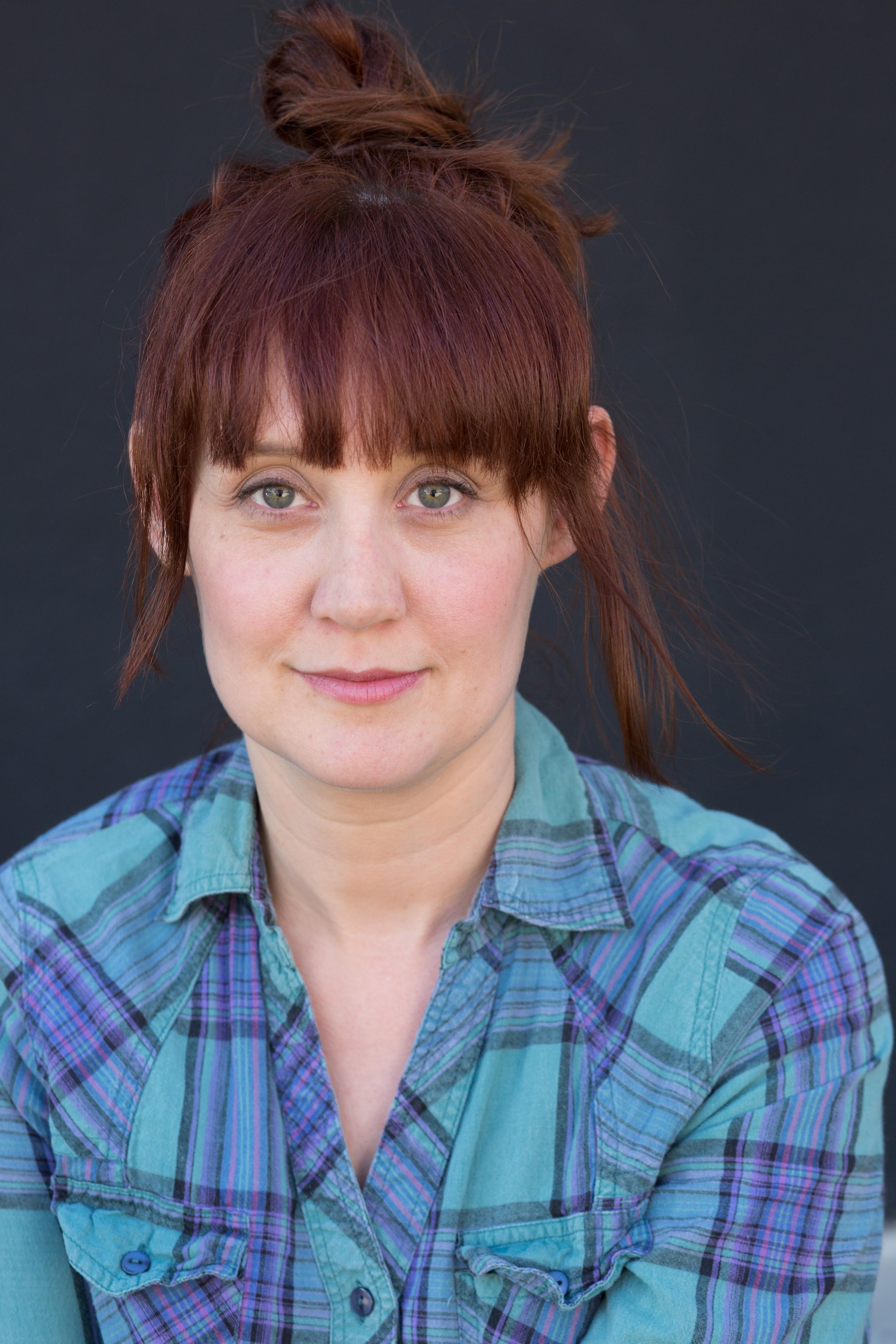 actor Annie Savage large photo