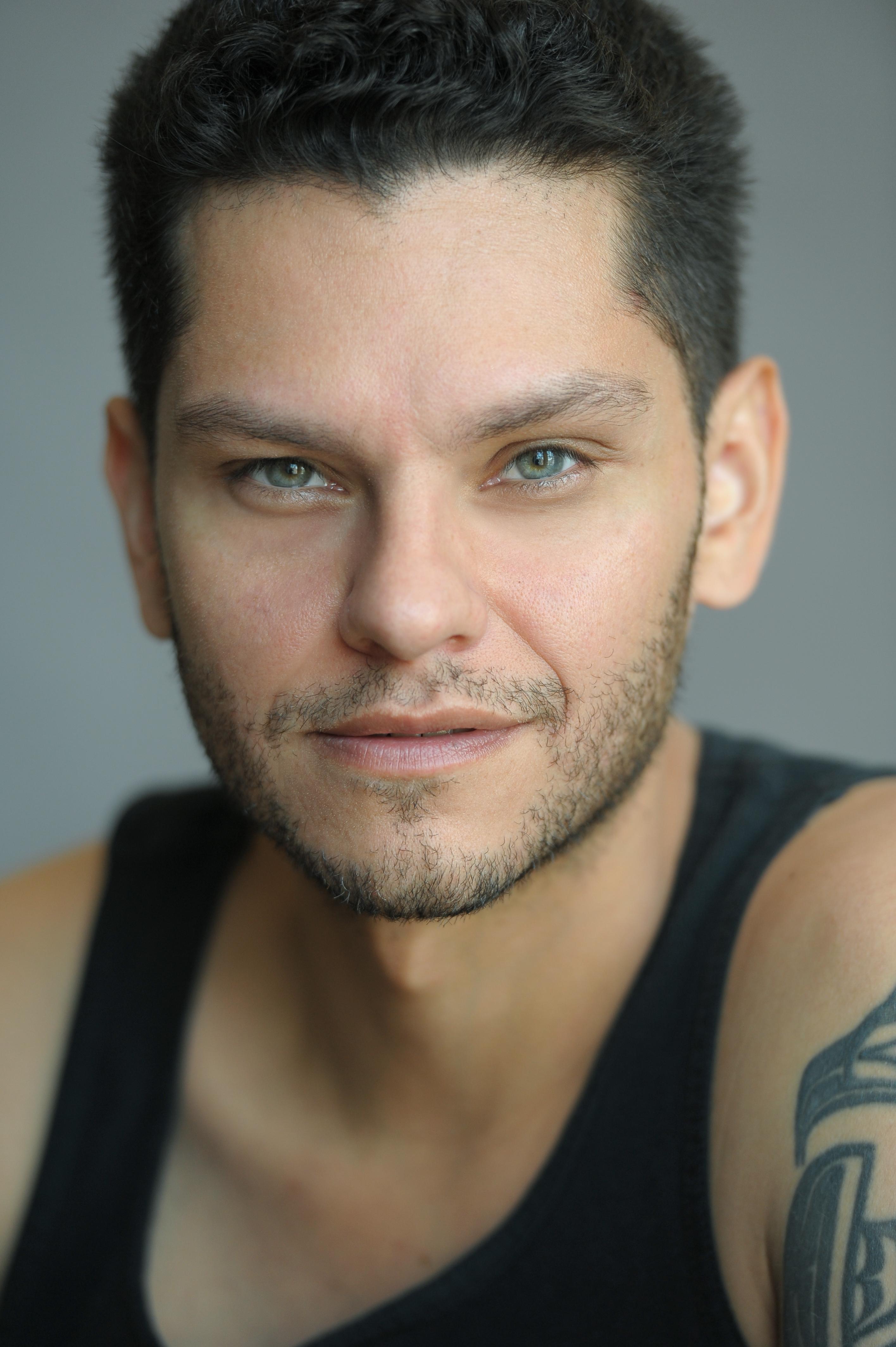 actor Daniel Louis Rivas large photo