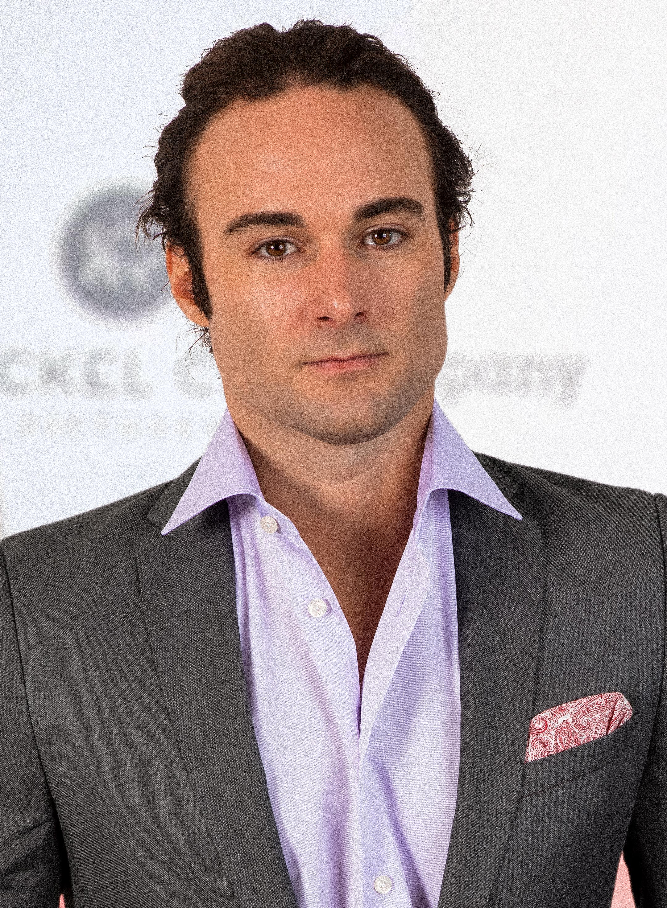 actor Zeb Halsell large photo