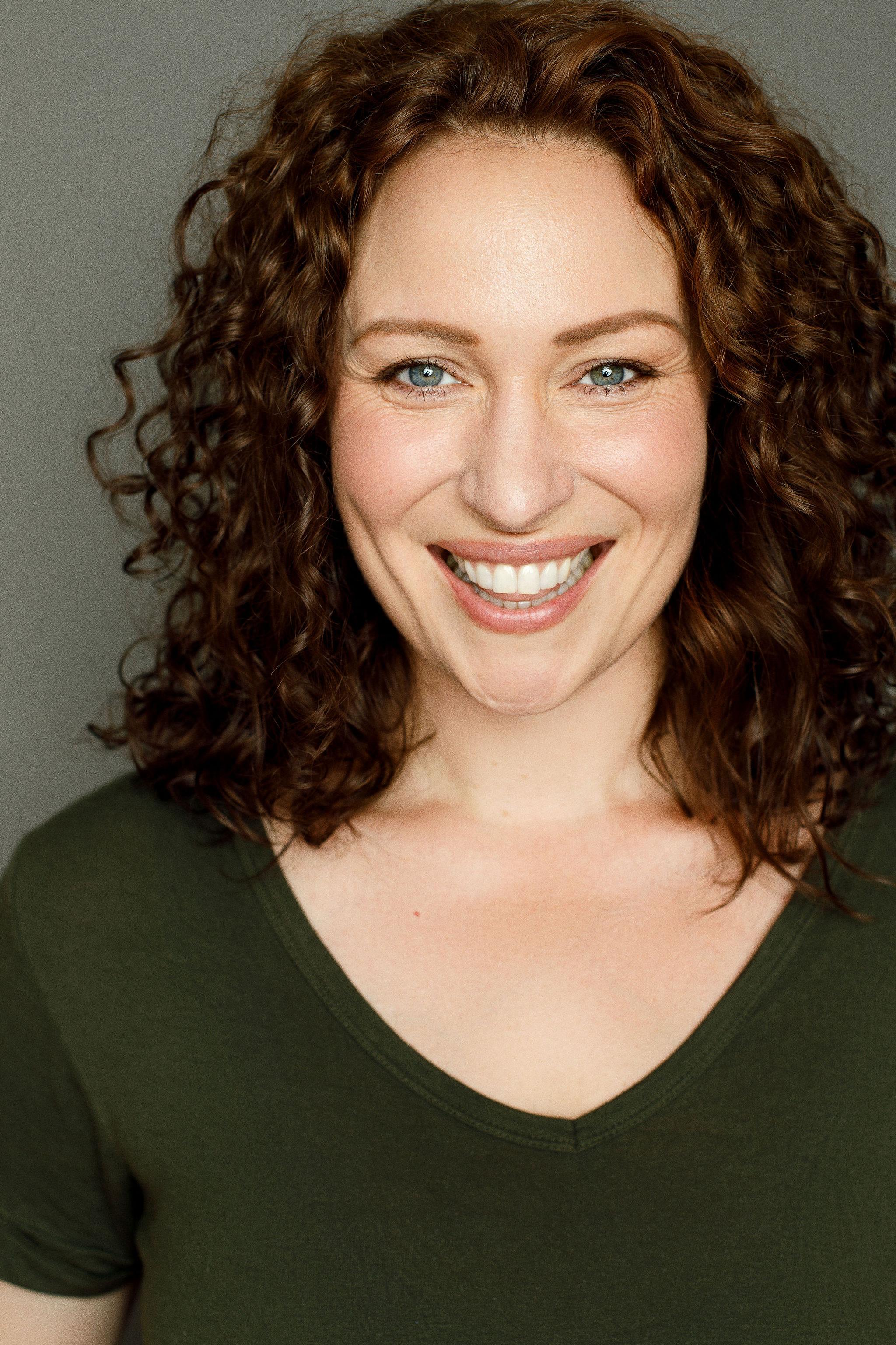 actor Lisa Gormley large photo