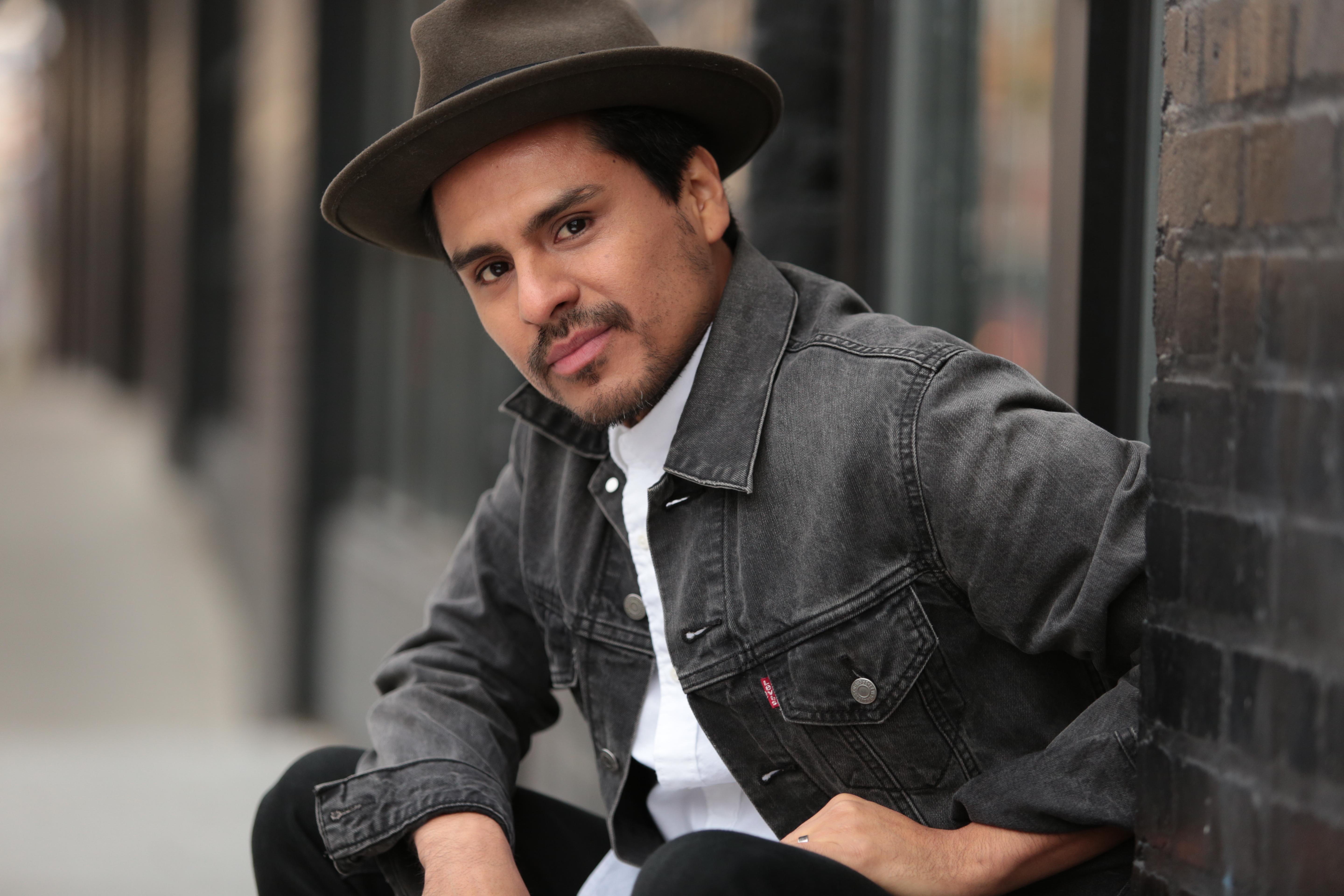 actor Reza Salazar large photo