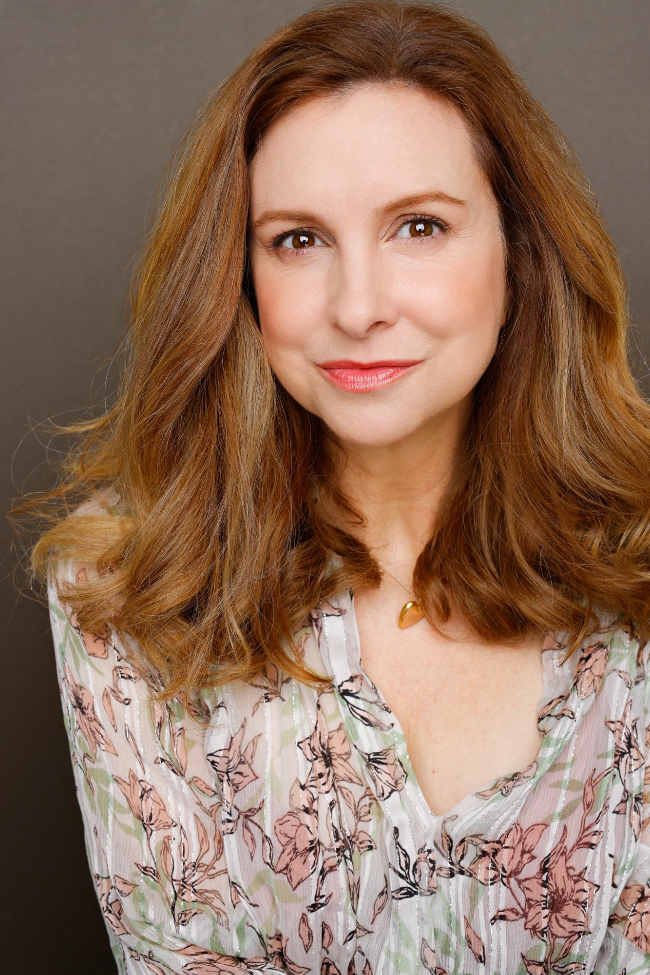 actor Kelly Turner large photo