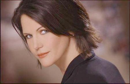 actor Robyn Hyden large photo