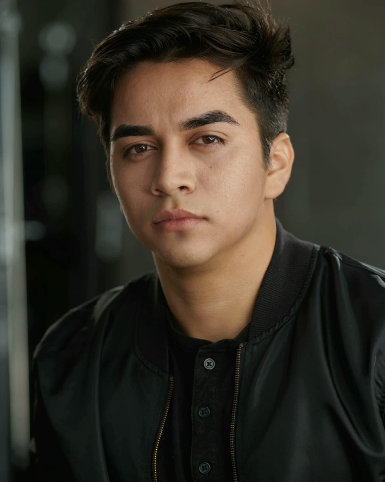 actor Jessie Serpas large photo