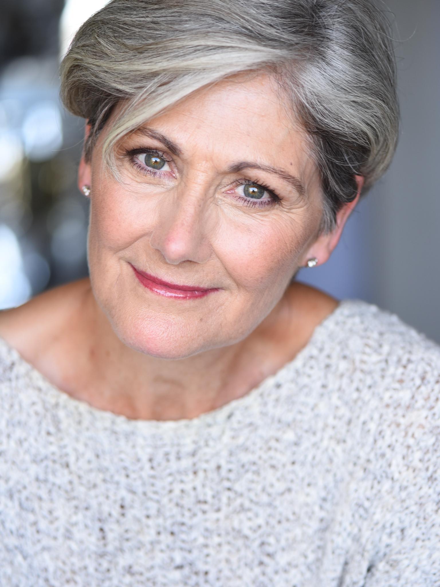 actor Mouchette van Helsdingen large photo