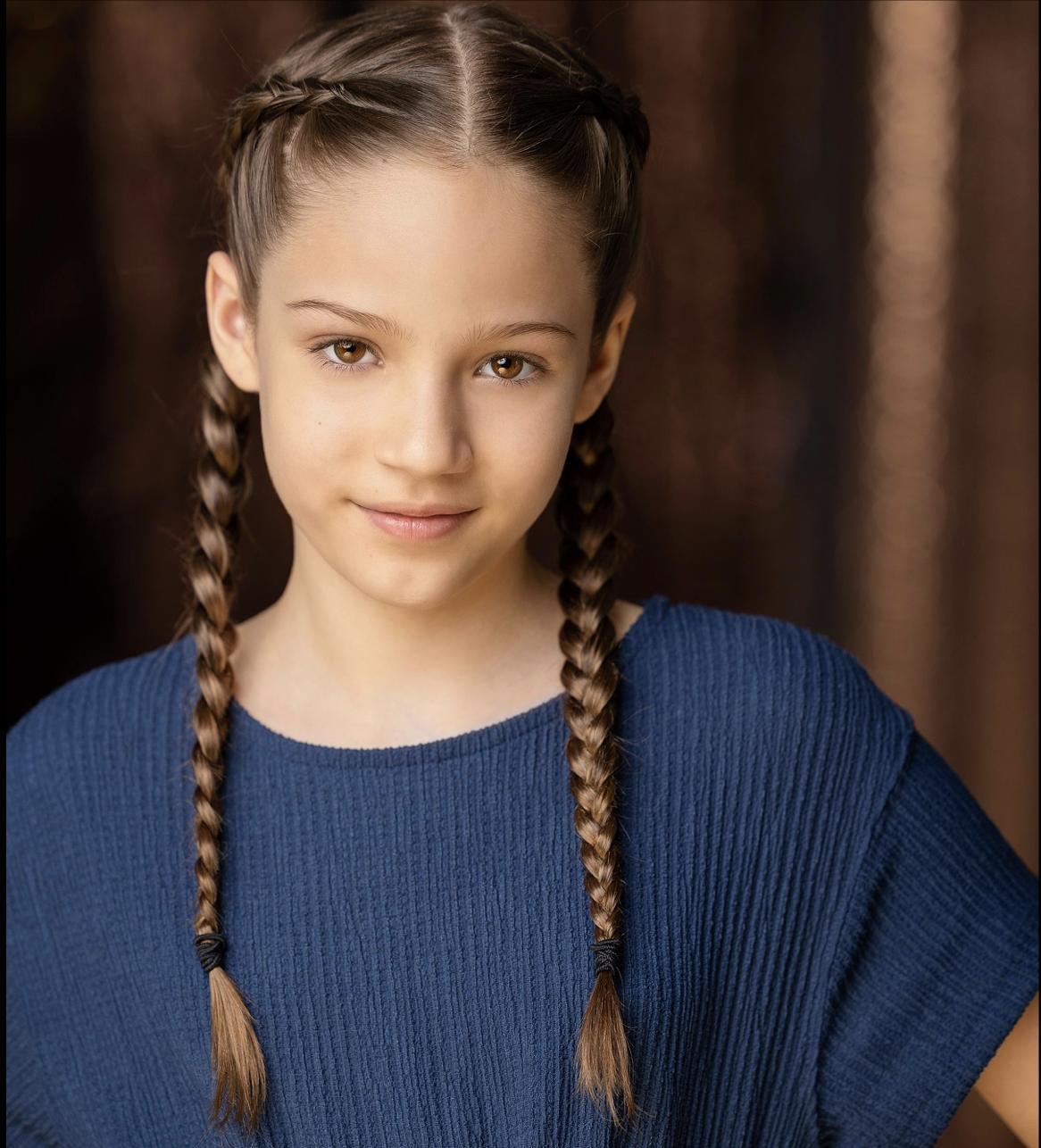 actor Skywalker Hughes large photo