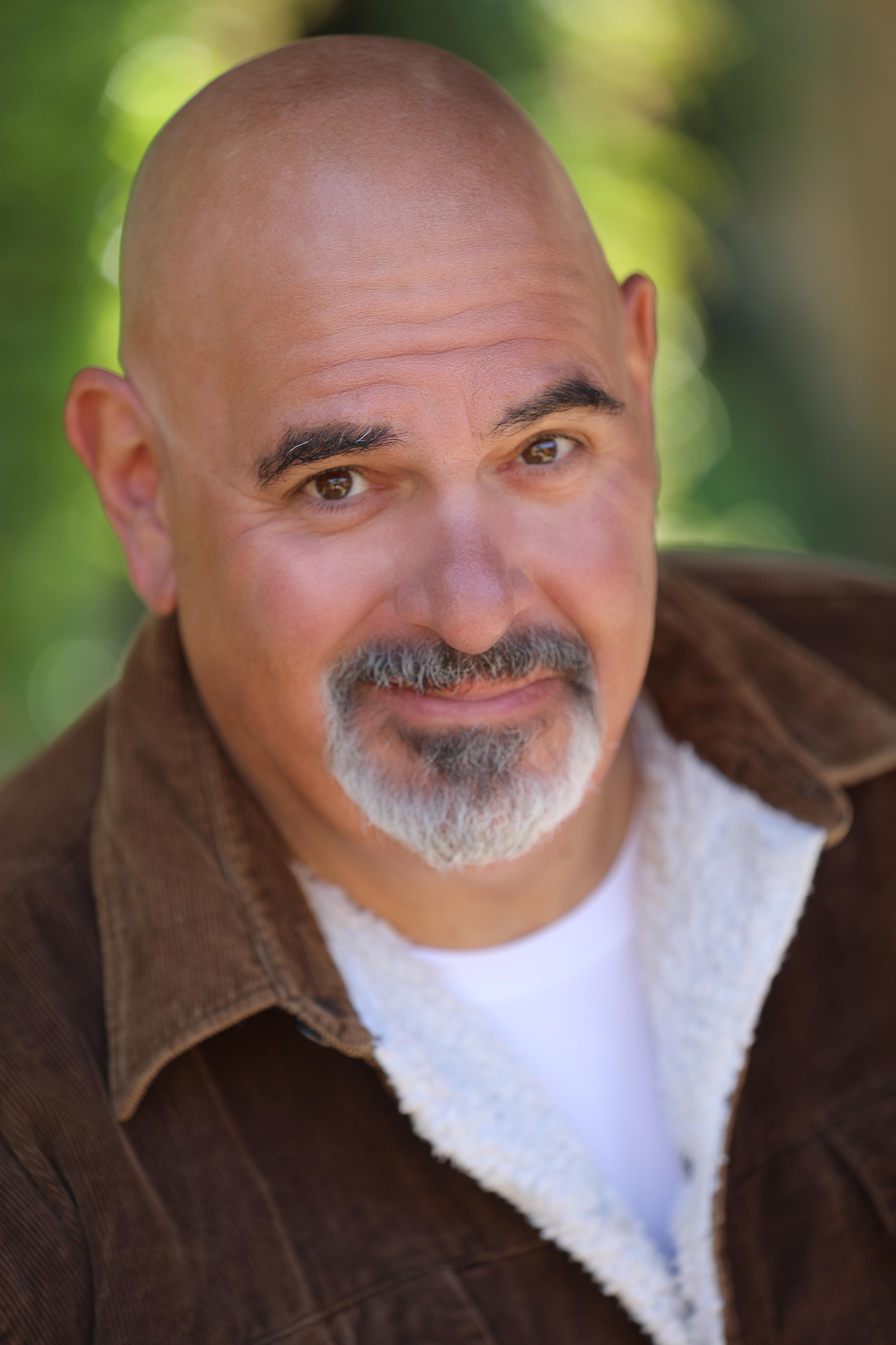 actor Phil Idrissi large photo