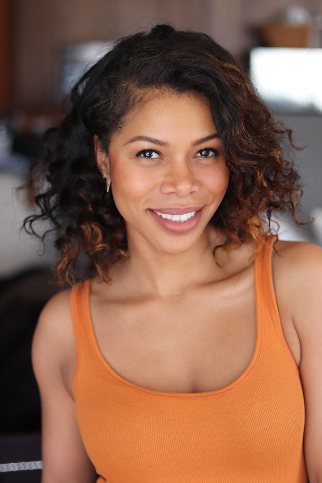 actor Diane Howard large photo