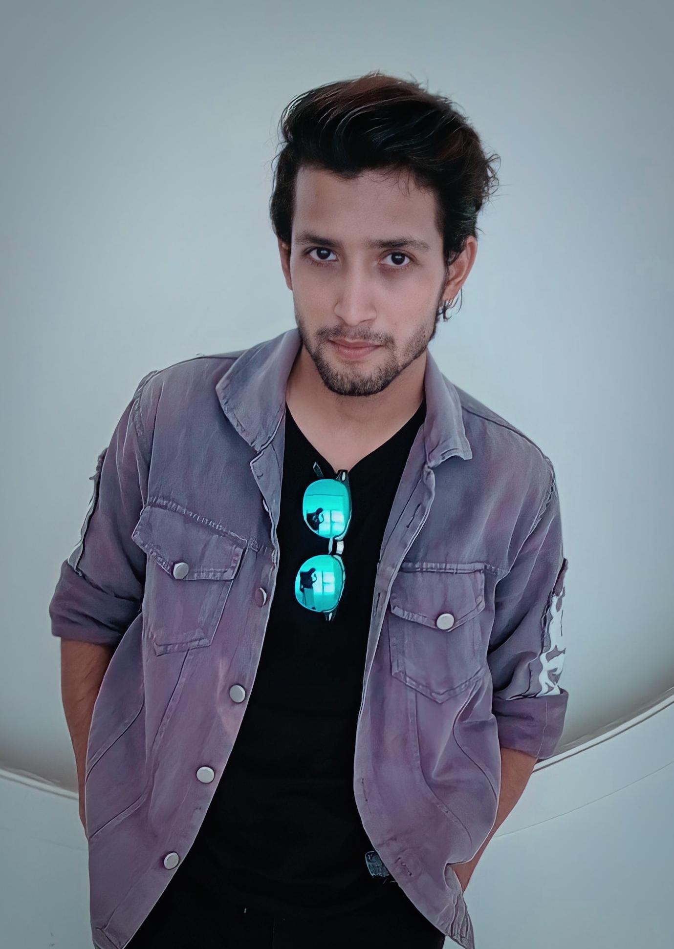 actor Rohit Chetry large photo