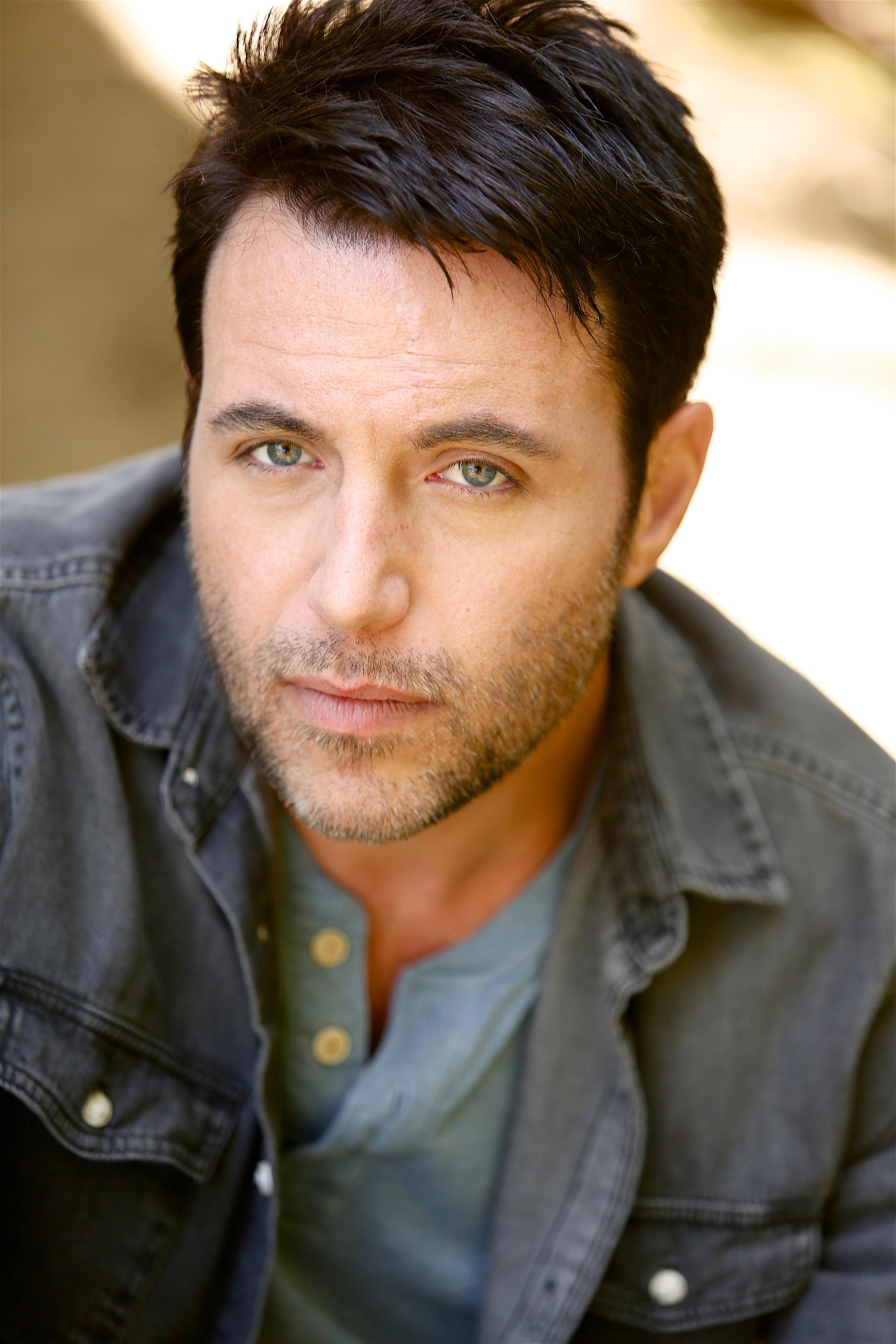 actor Francisco DeCun large photo