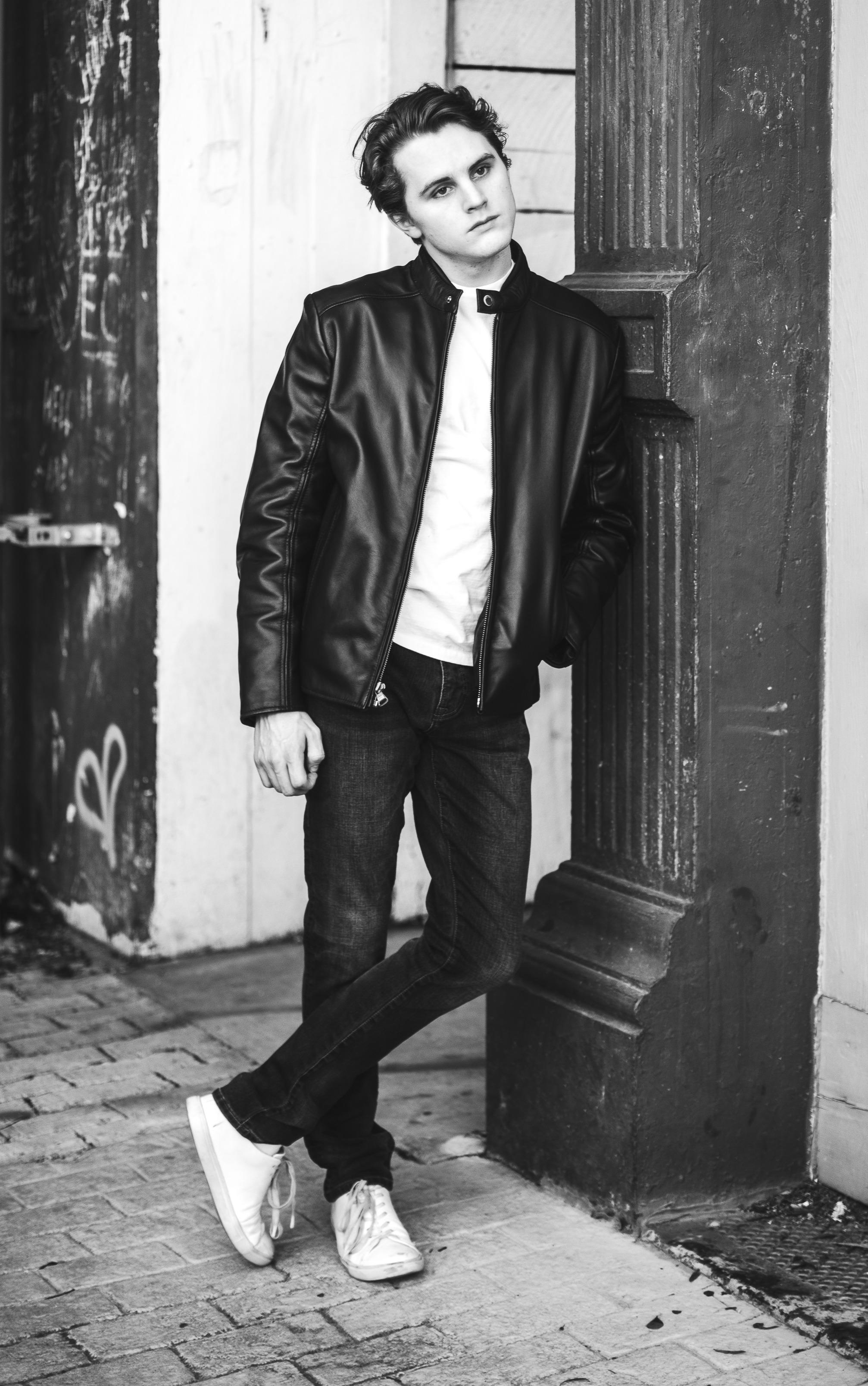 actor Wil Deusner large photo