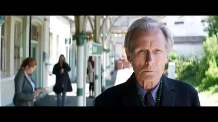 Trailer thumbnail