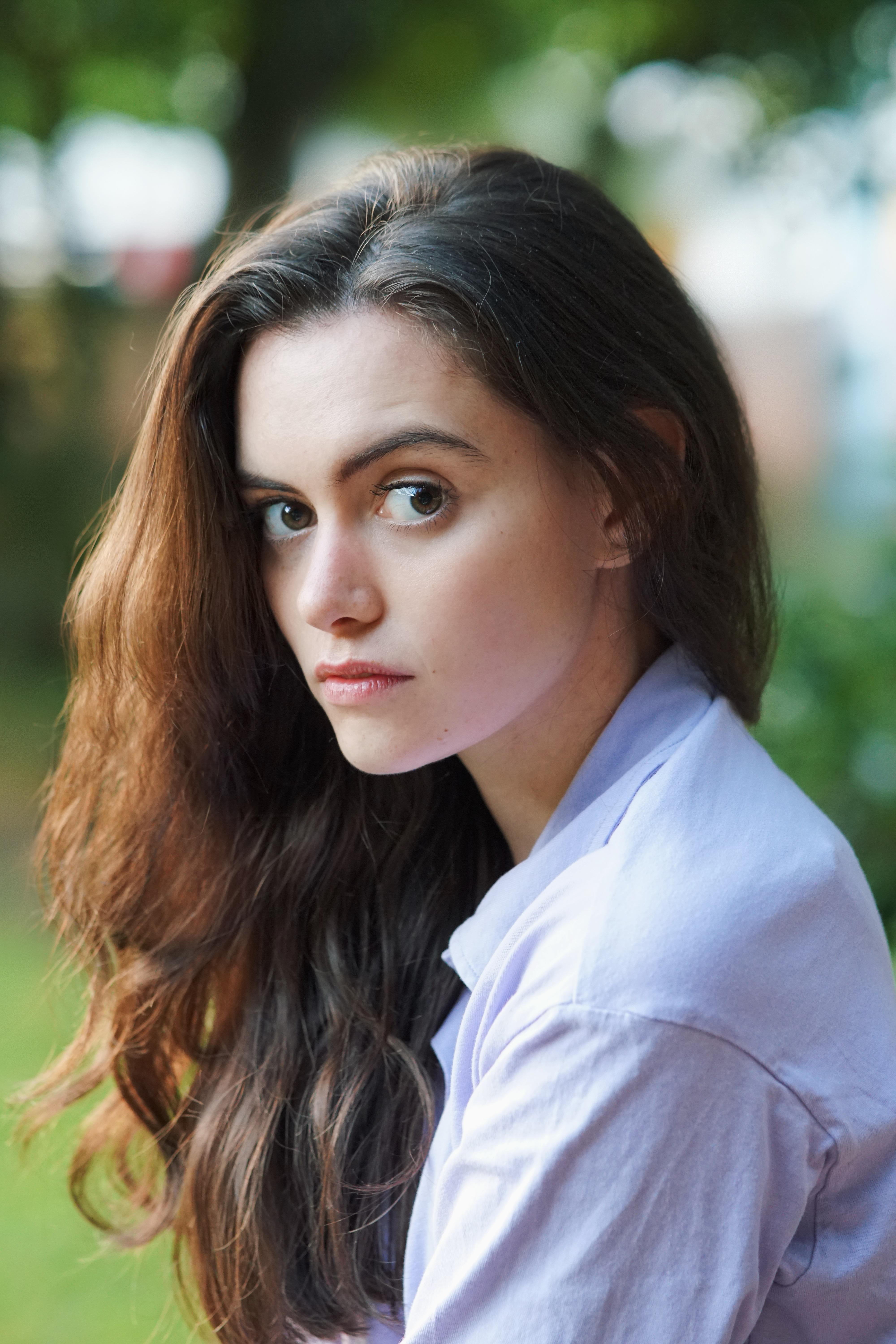 actor Grace Collender large photo