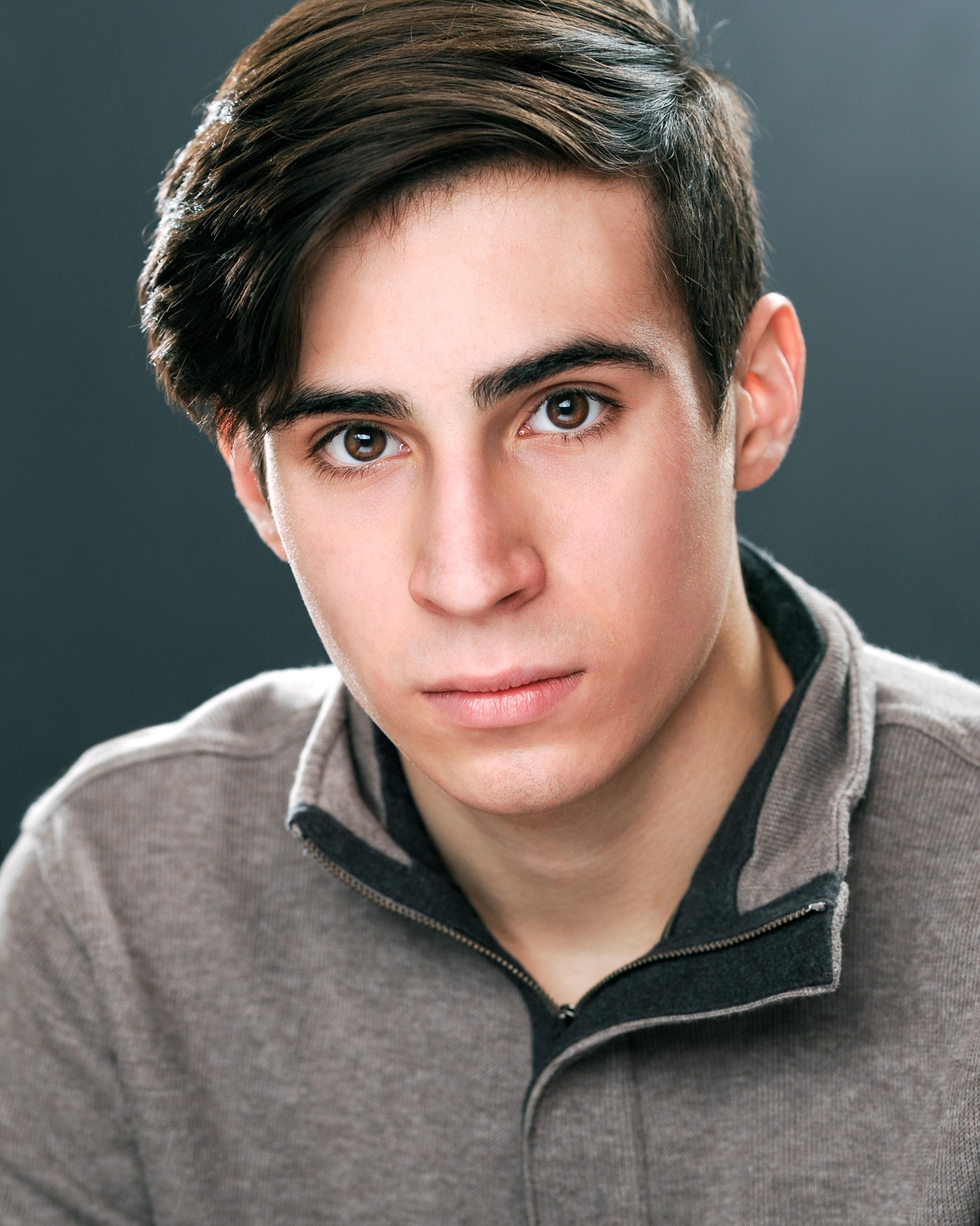 actor Justin Cornett large photo