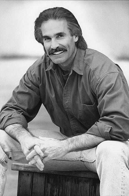 actor Tom Tayback large photo