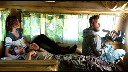 Trailer thumbnail