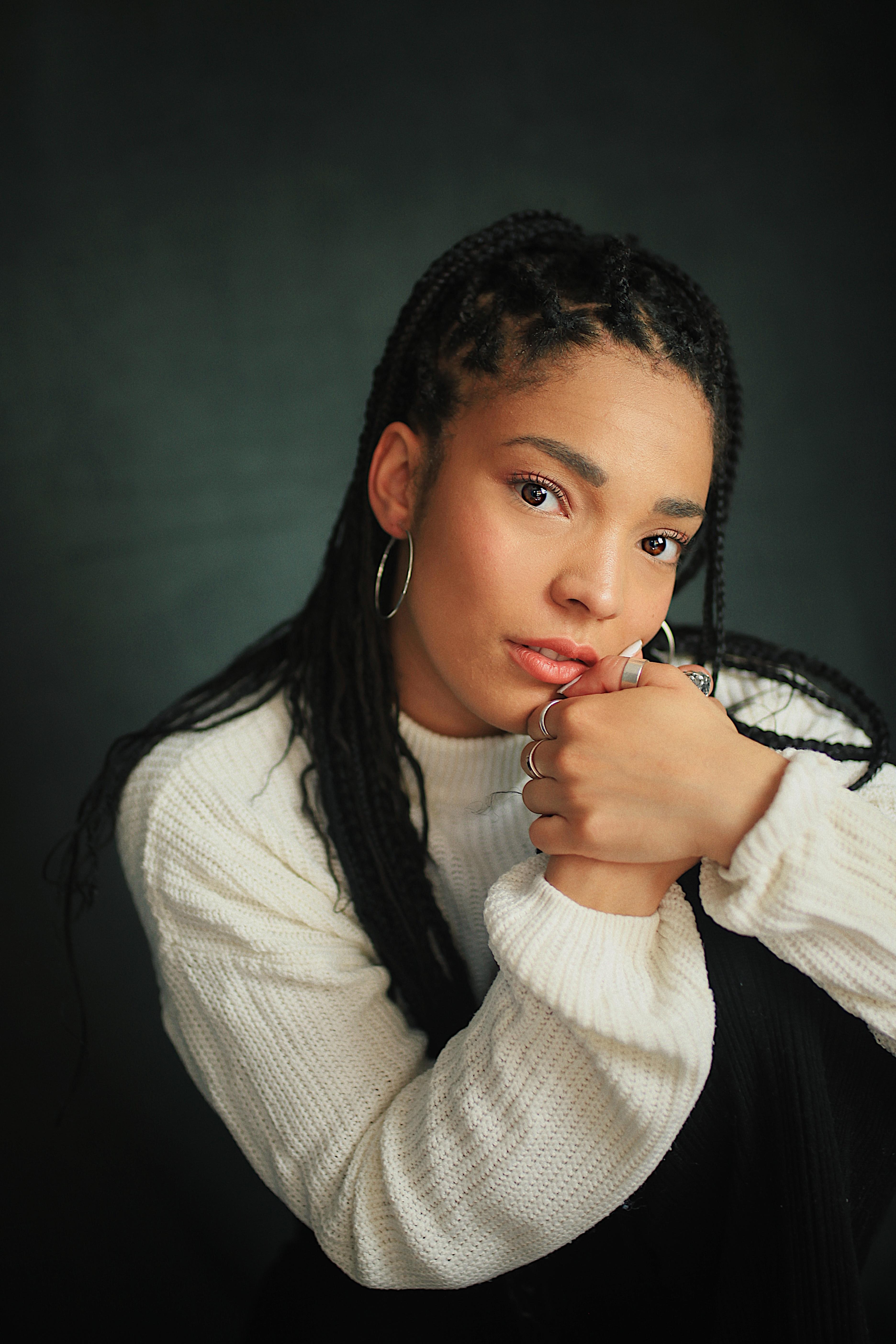 actor Talitha Wing large photo