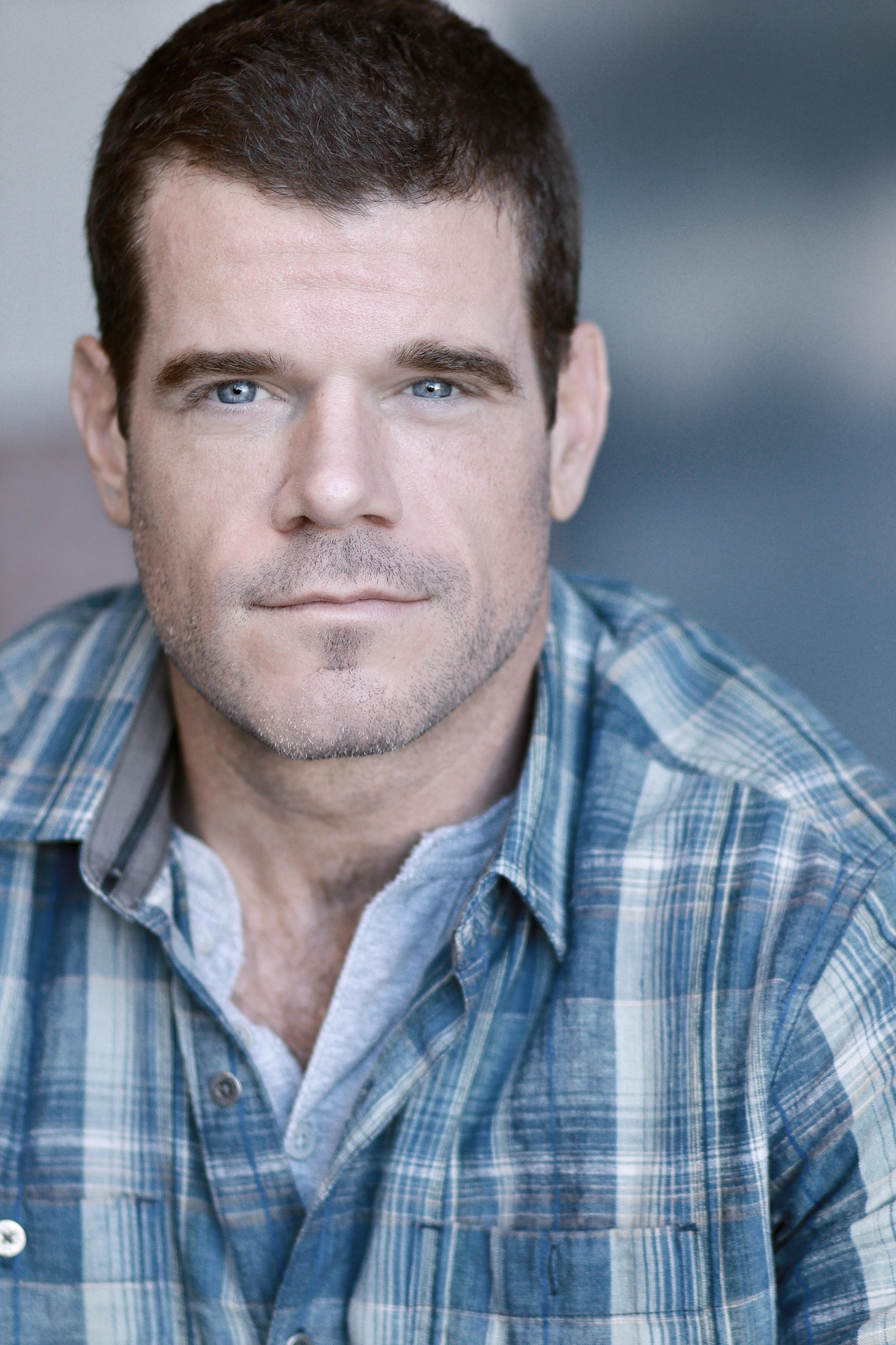 actor Justin Cuomo large photo