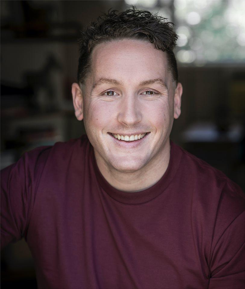 actor Matt Hicks large photo