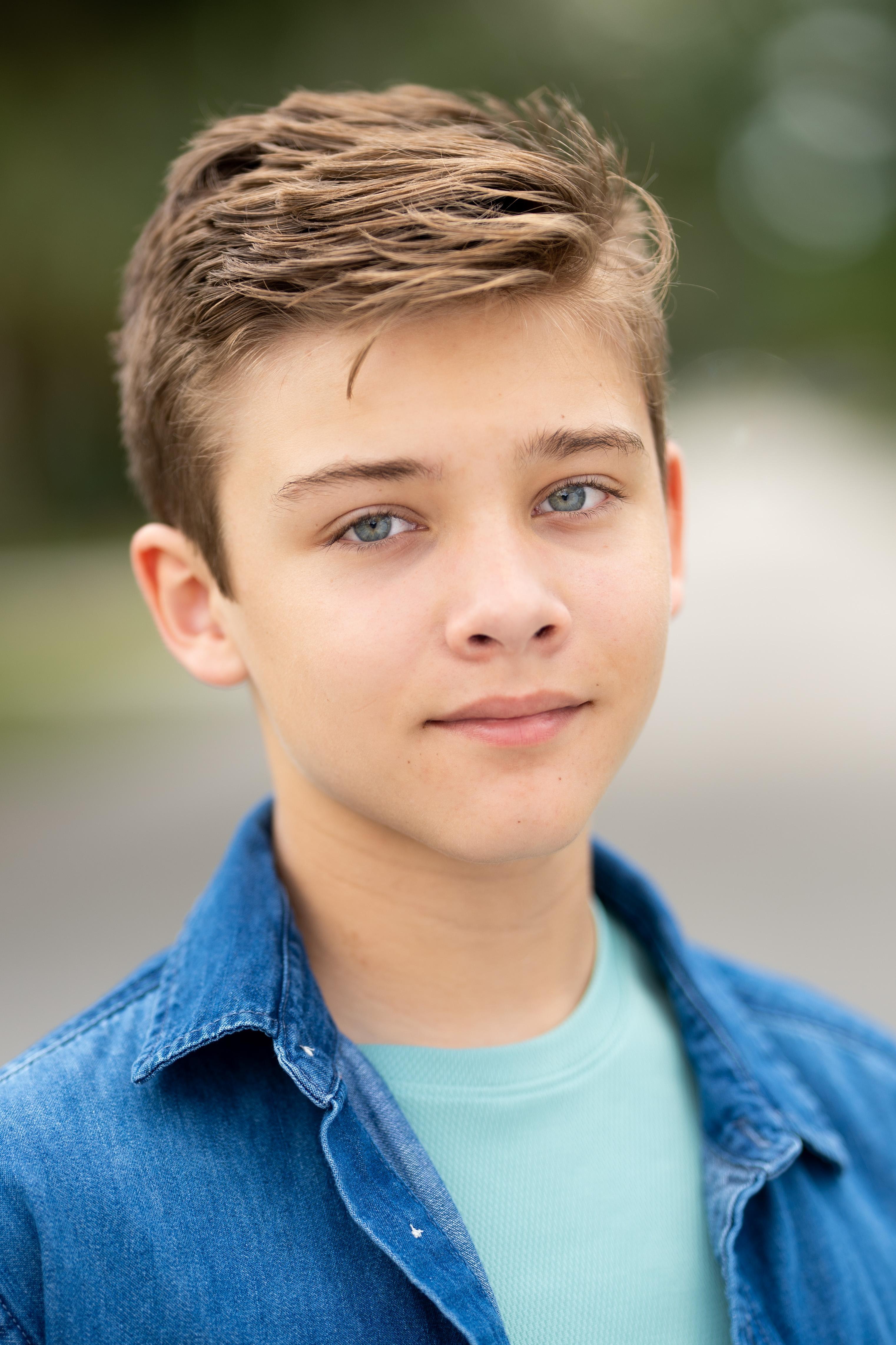 actor Elijah Green large photo