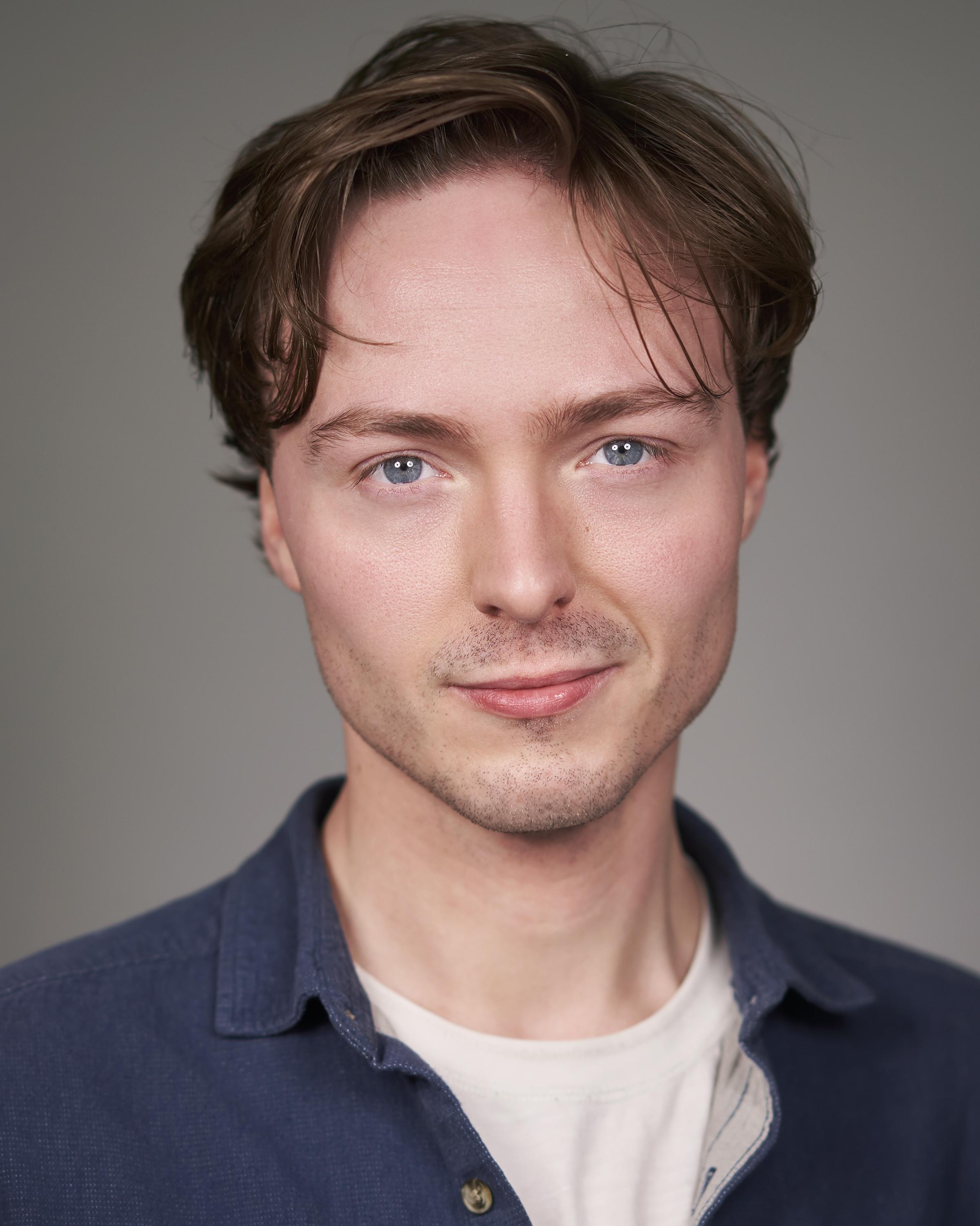 actor Joseph Prowen large photo