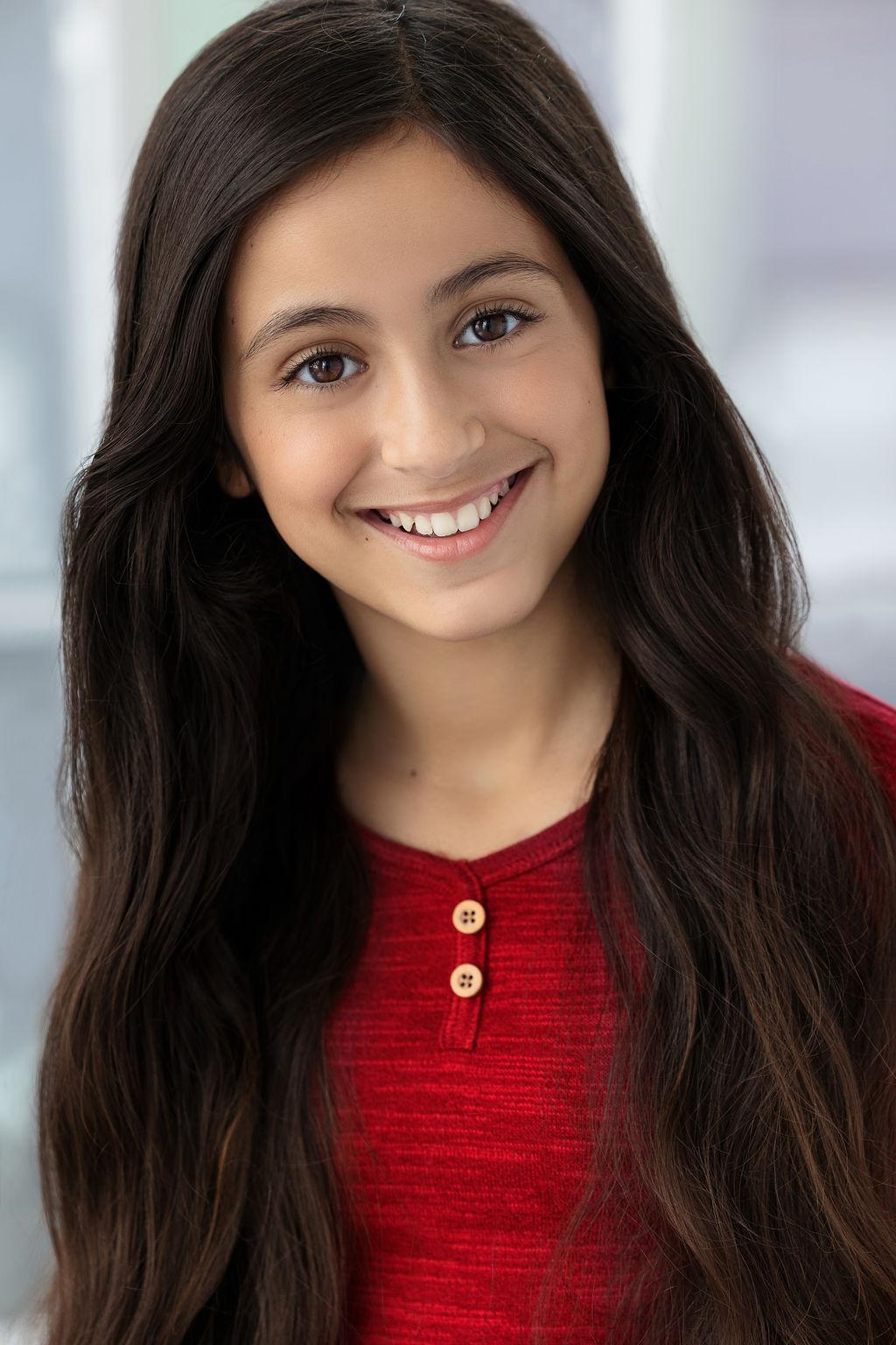 actor Juliet Angelina Hernandez-Mark large photo