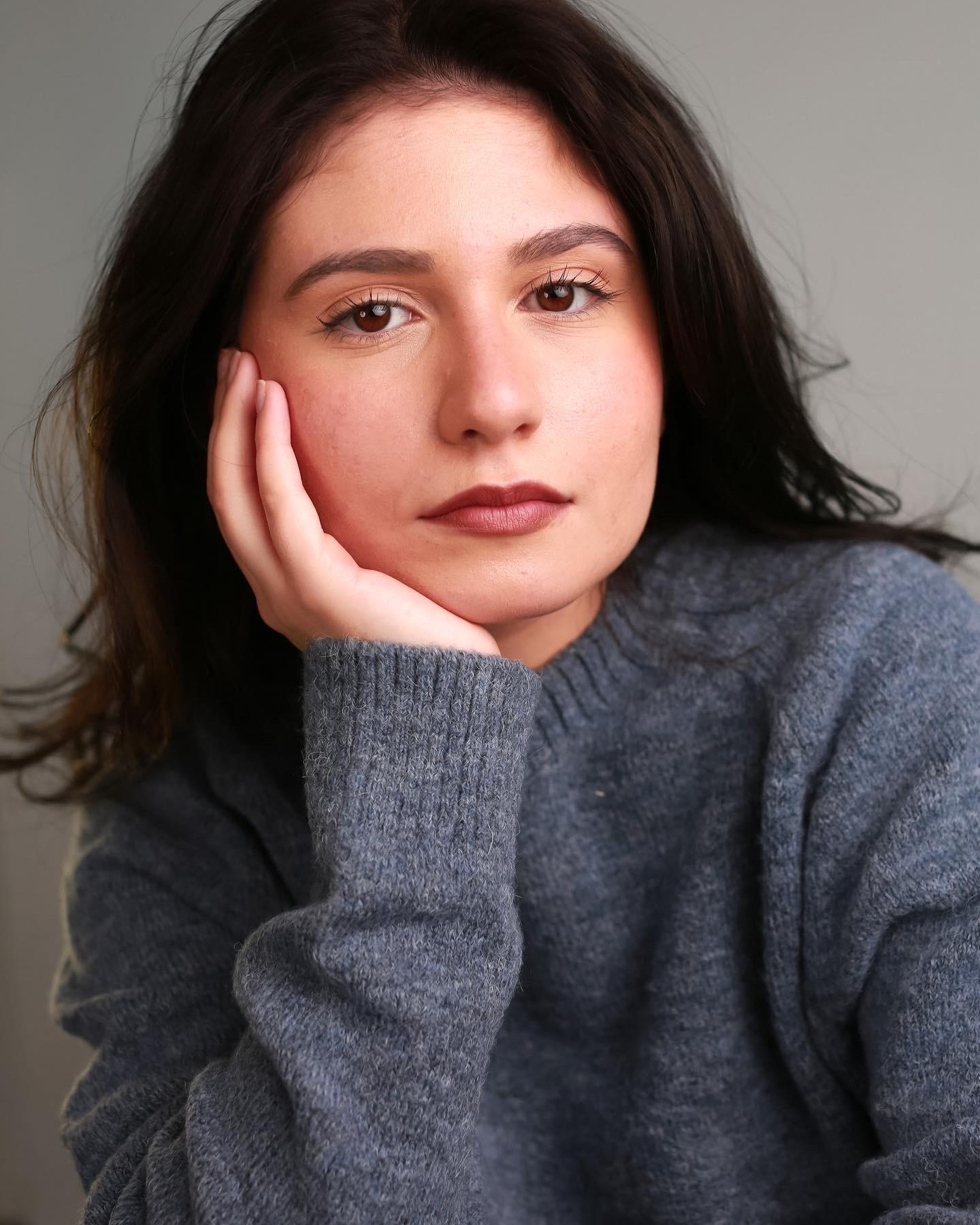 actor Isabelle Bernardo large photo