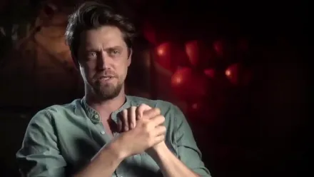 Trailer thumbnail