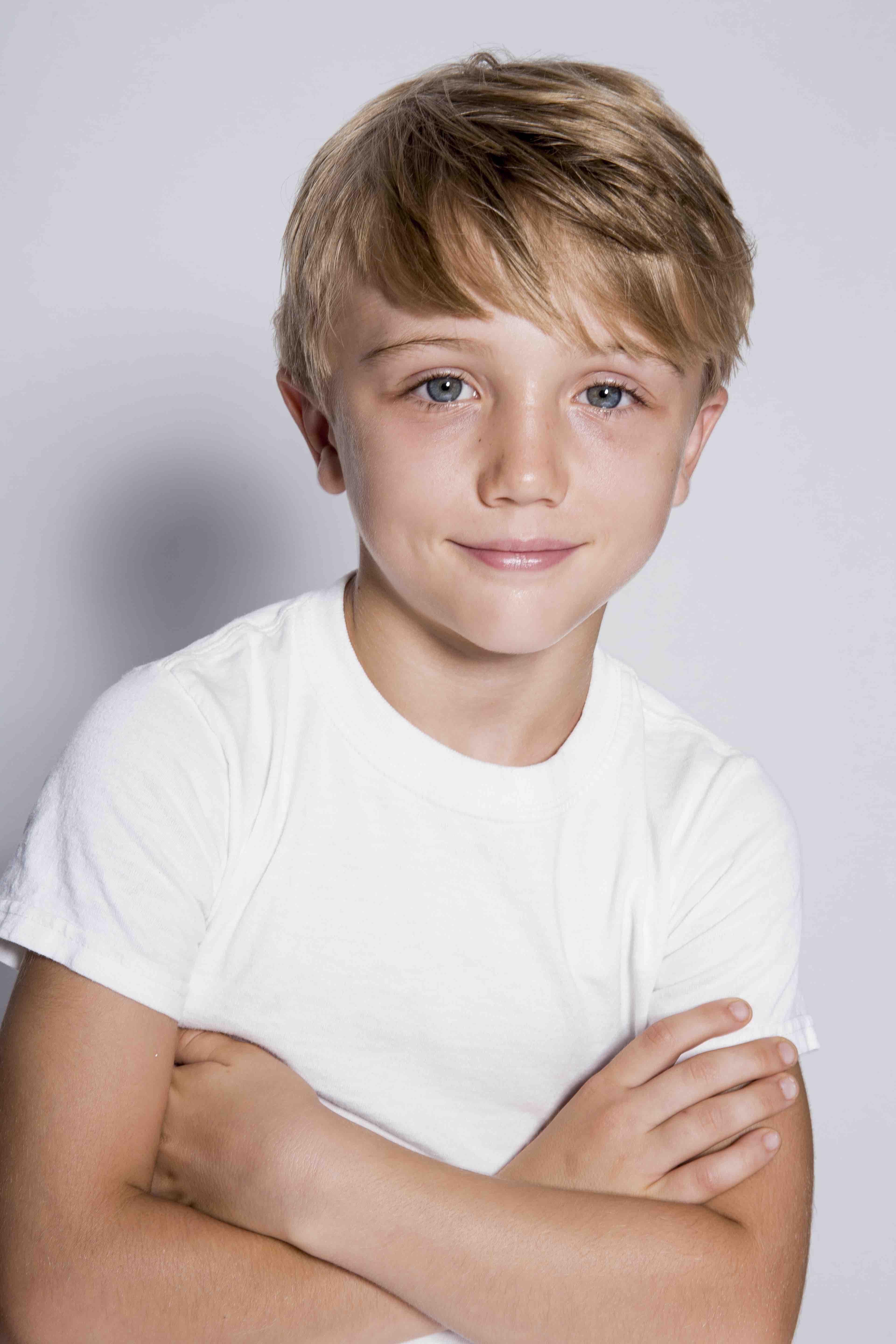 actor Landan Riddell large photo