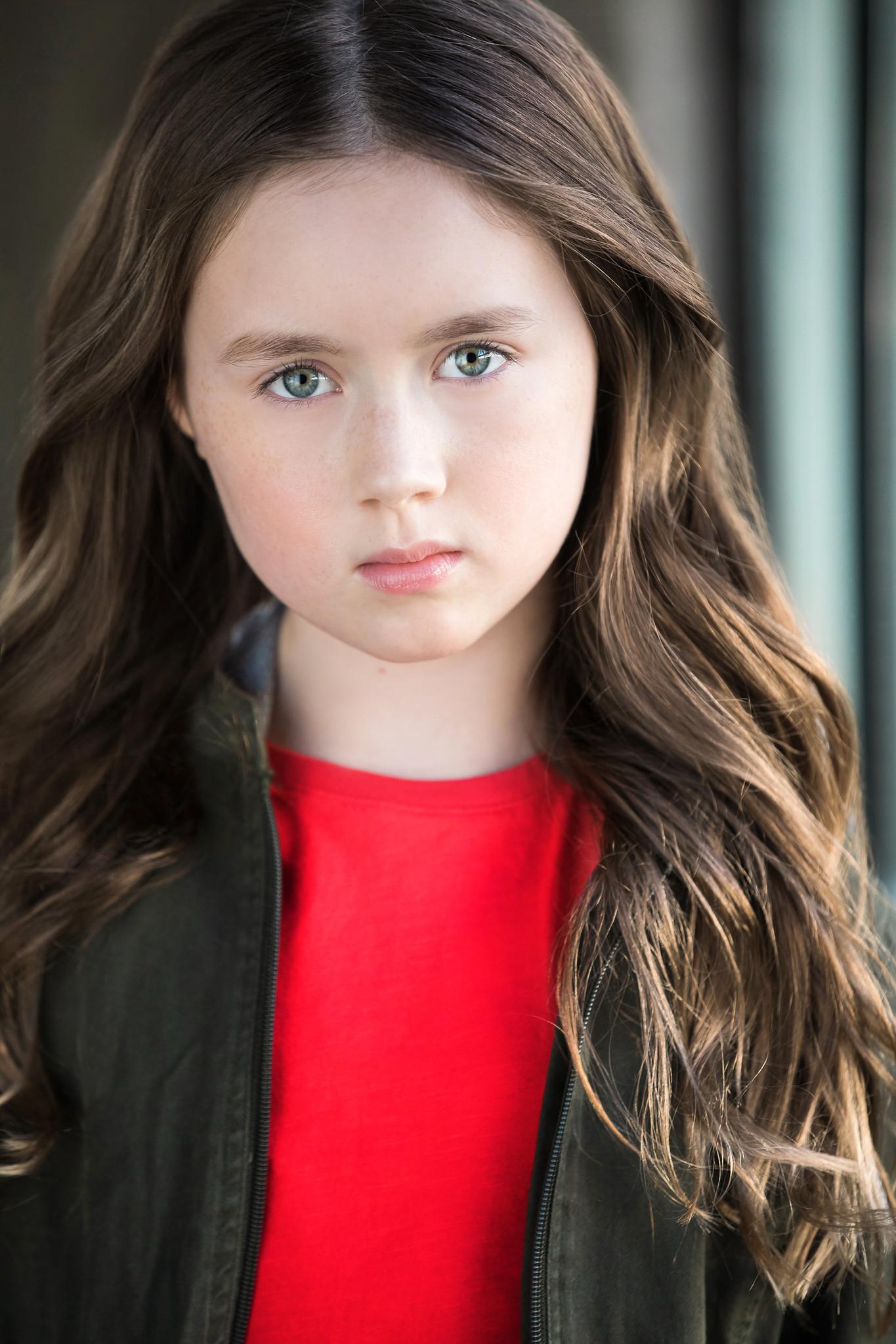 actor Gianna Yeager large photo