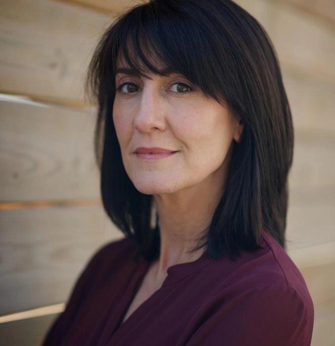 actor Stephanie Figueira large photo