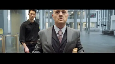 Trailer thumbnail