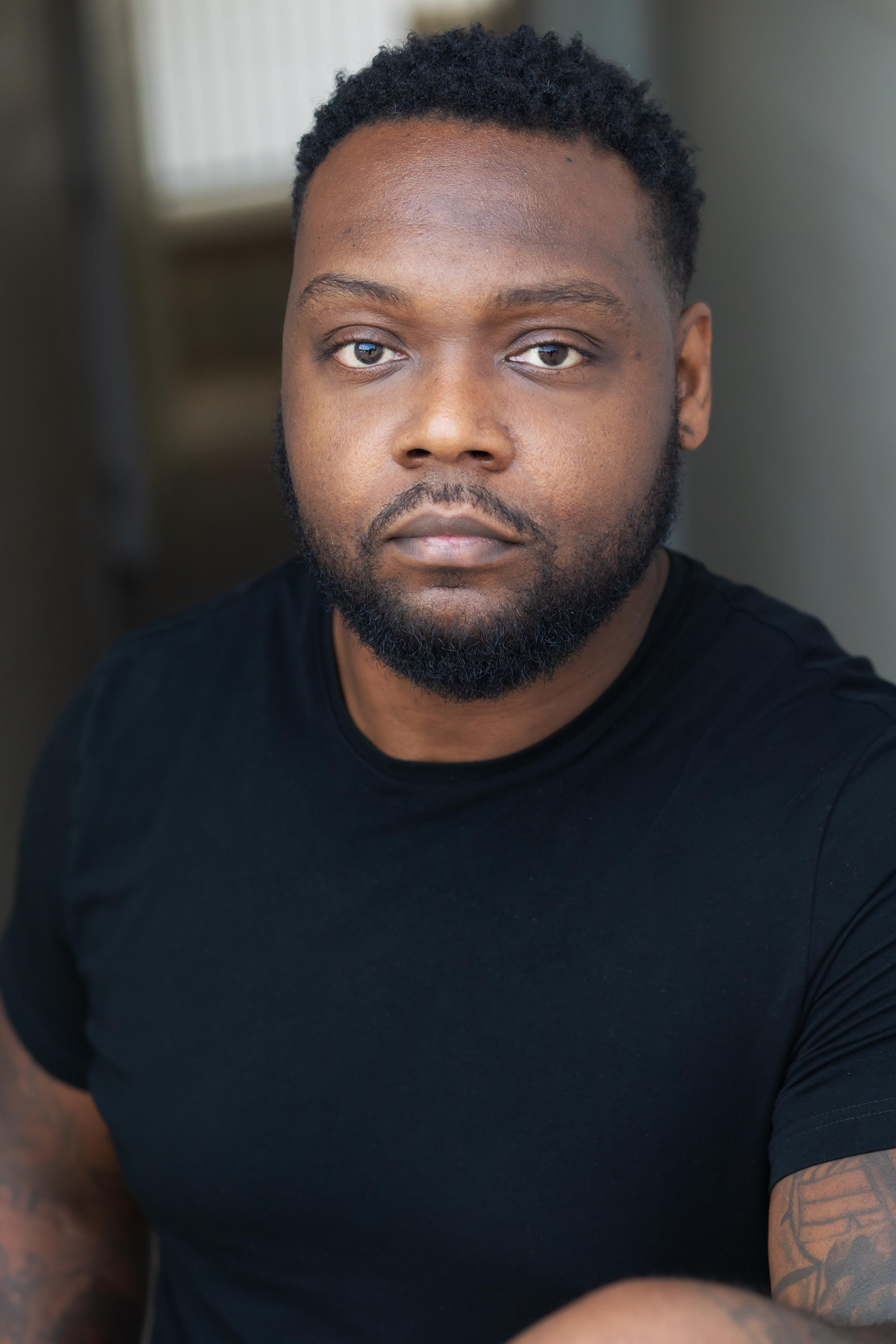 actor Keith Holliday large photo