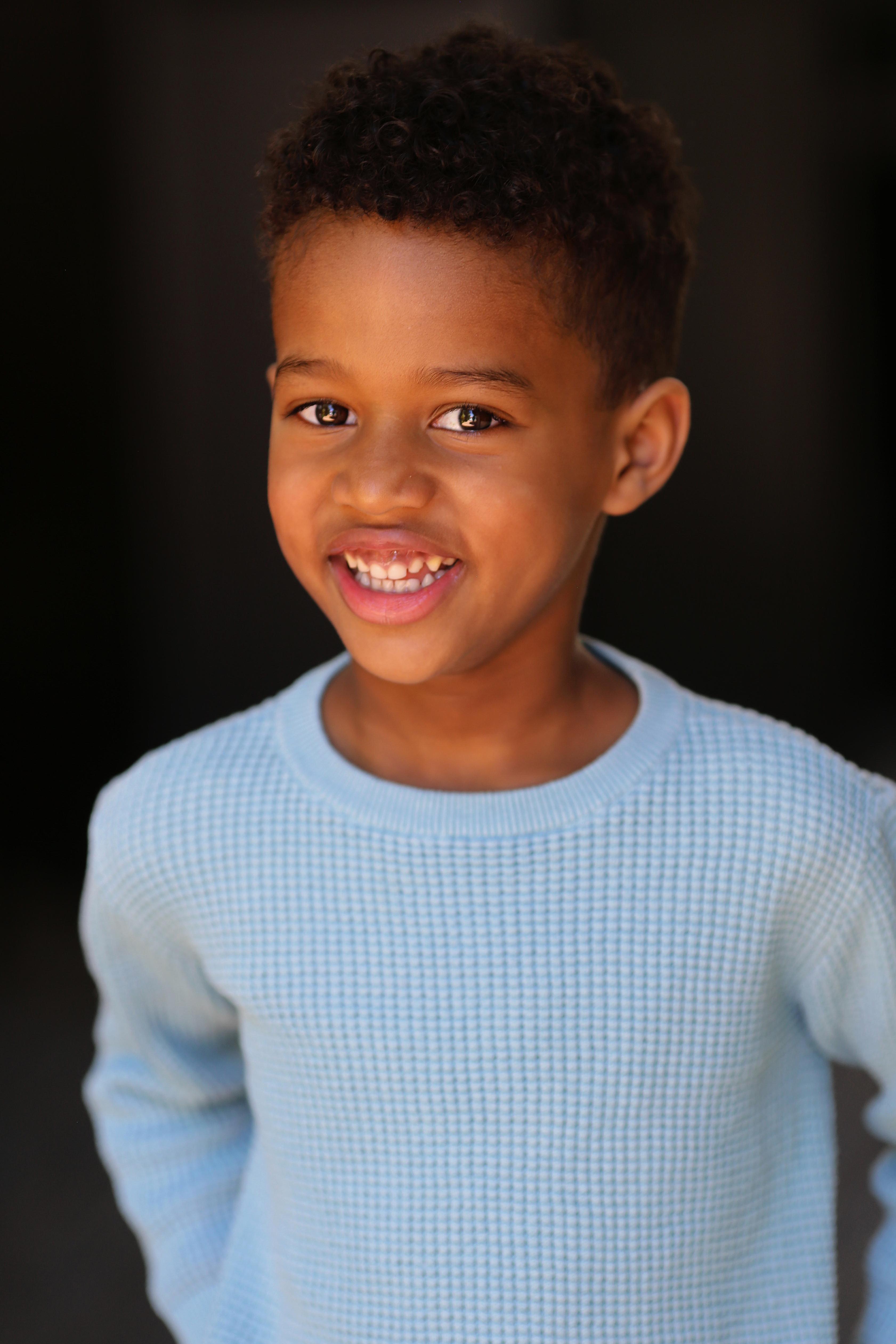 actor Hugo Soysa large photo