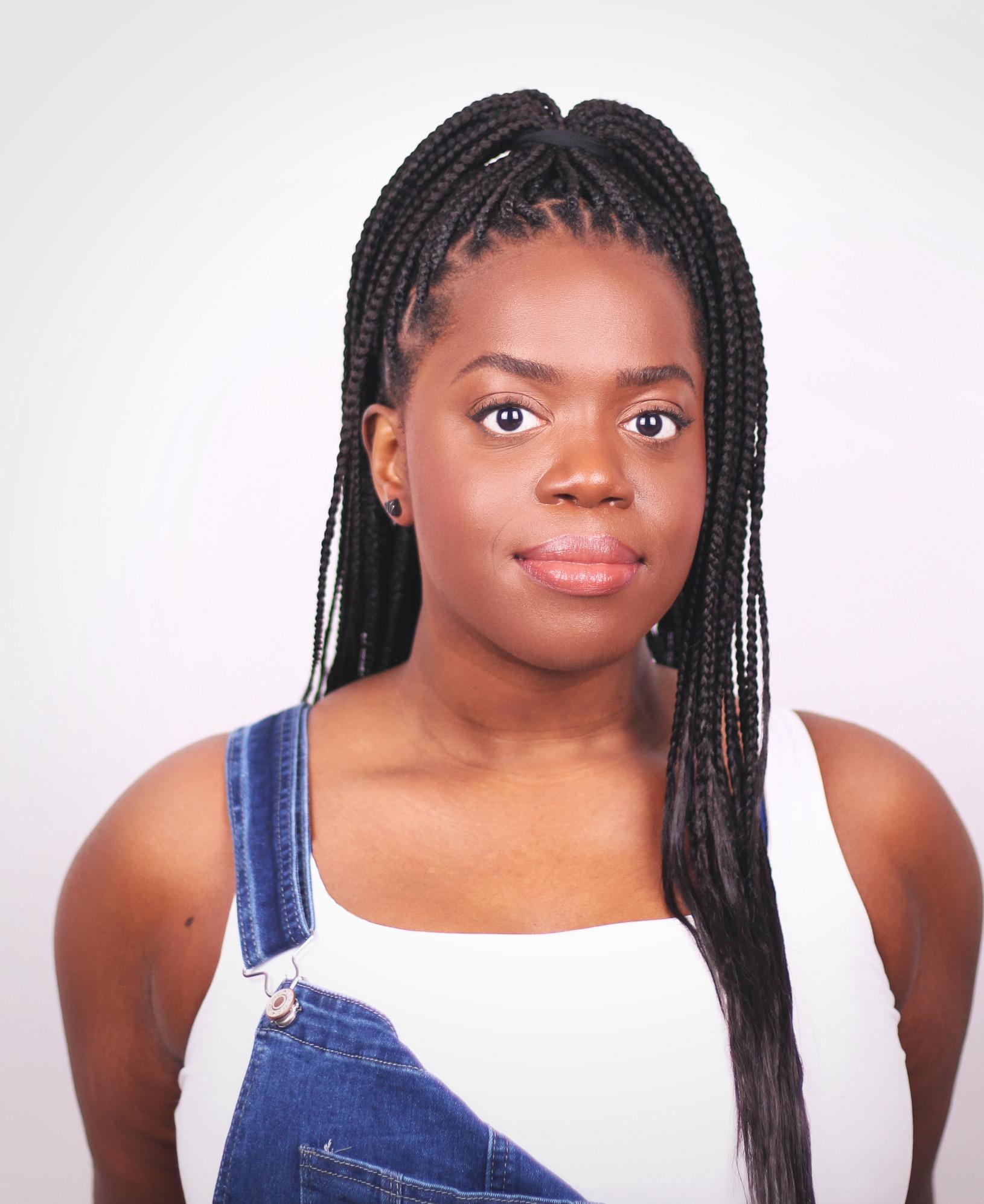 actor Janelle McDermoth large photo