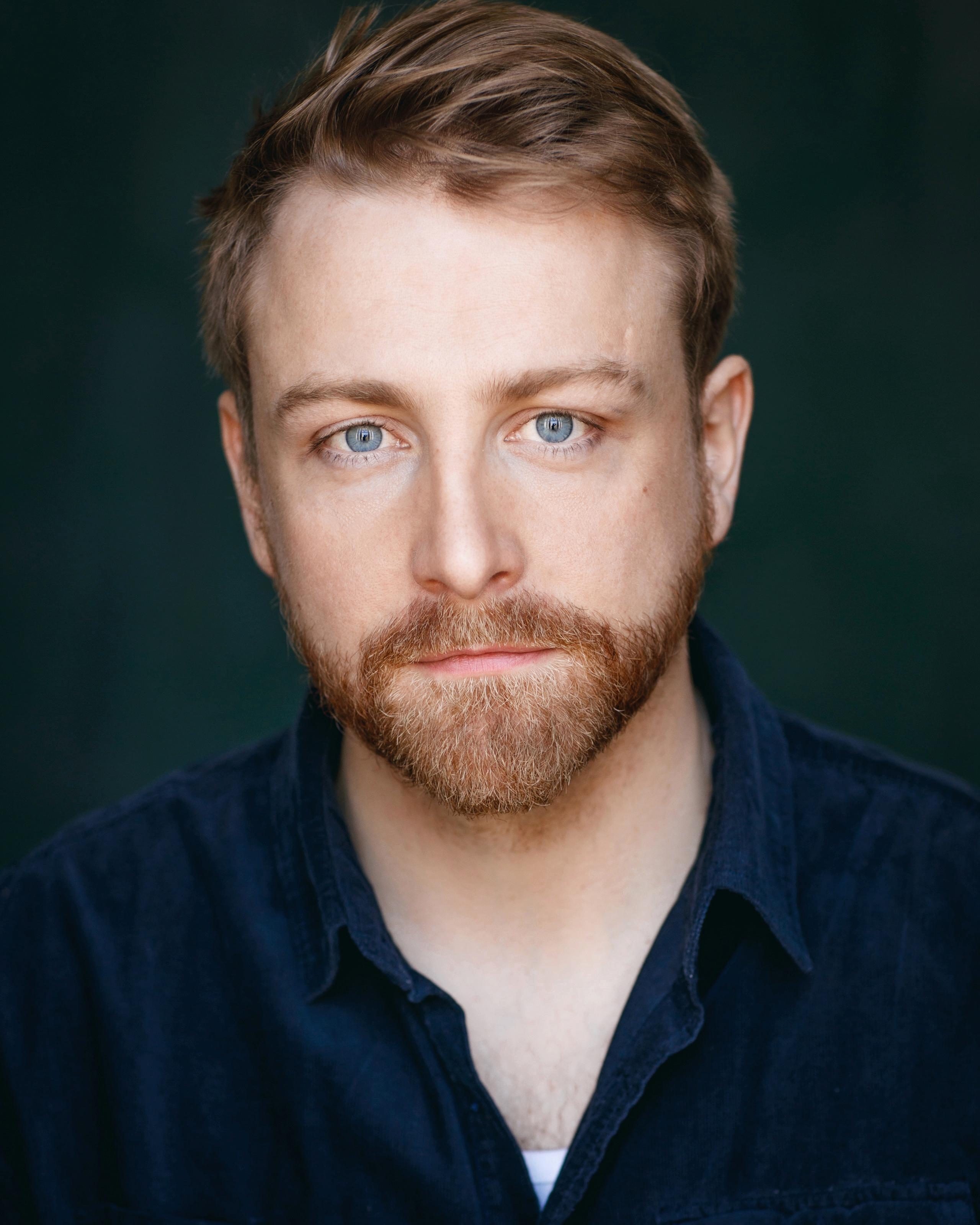 actor Tom Fyans large photo