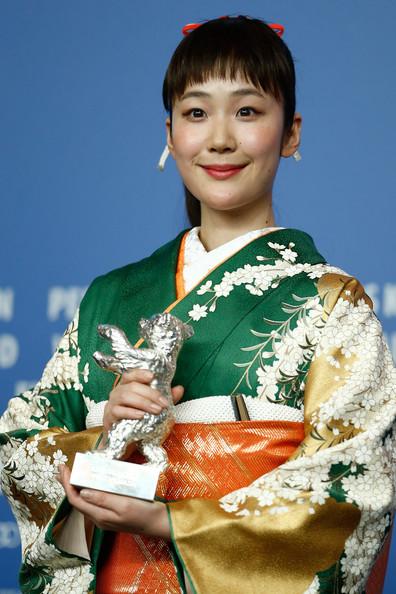 actor Haru Kuroki large photo