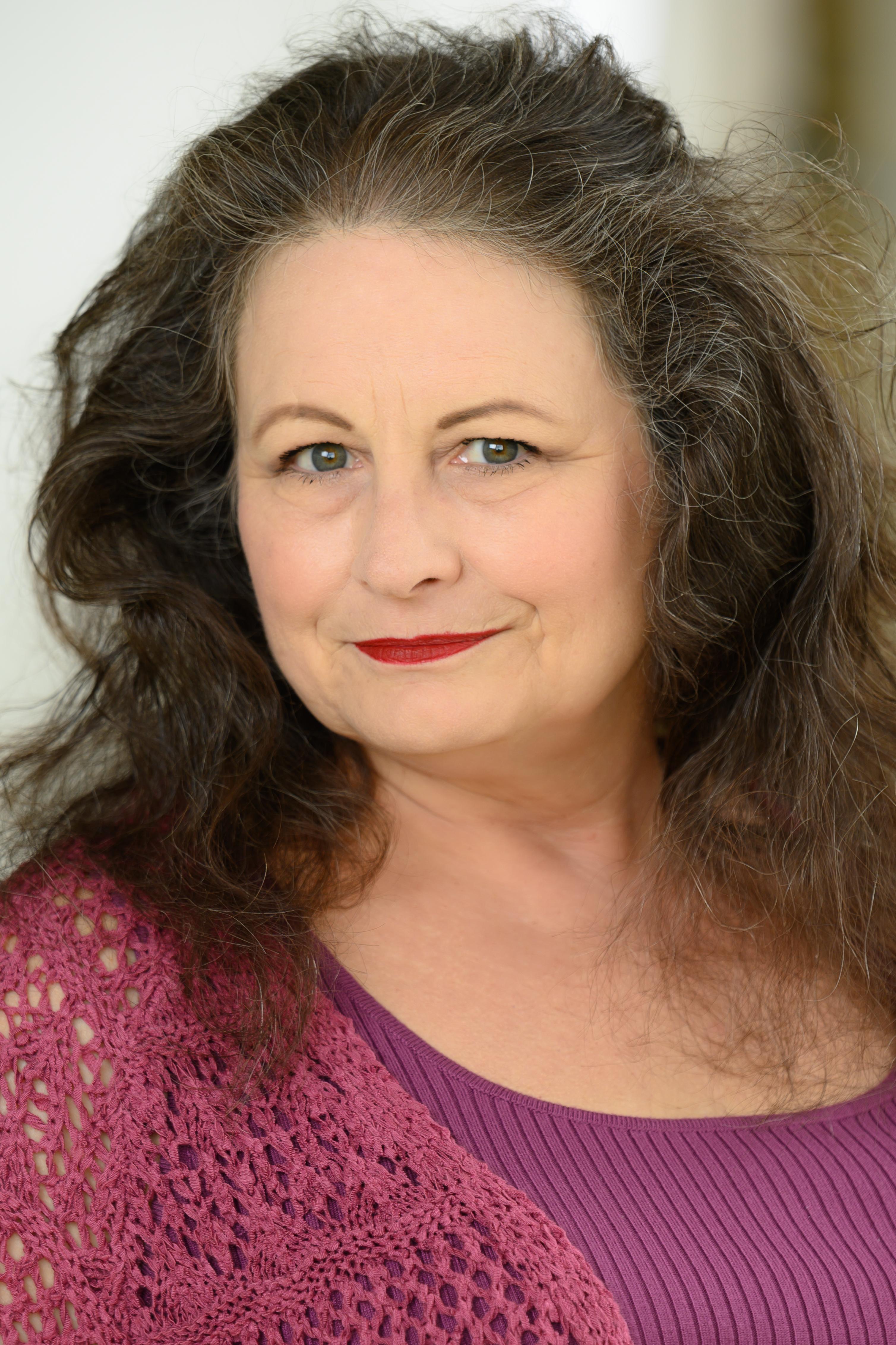 actor Diana Wilde large photo