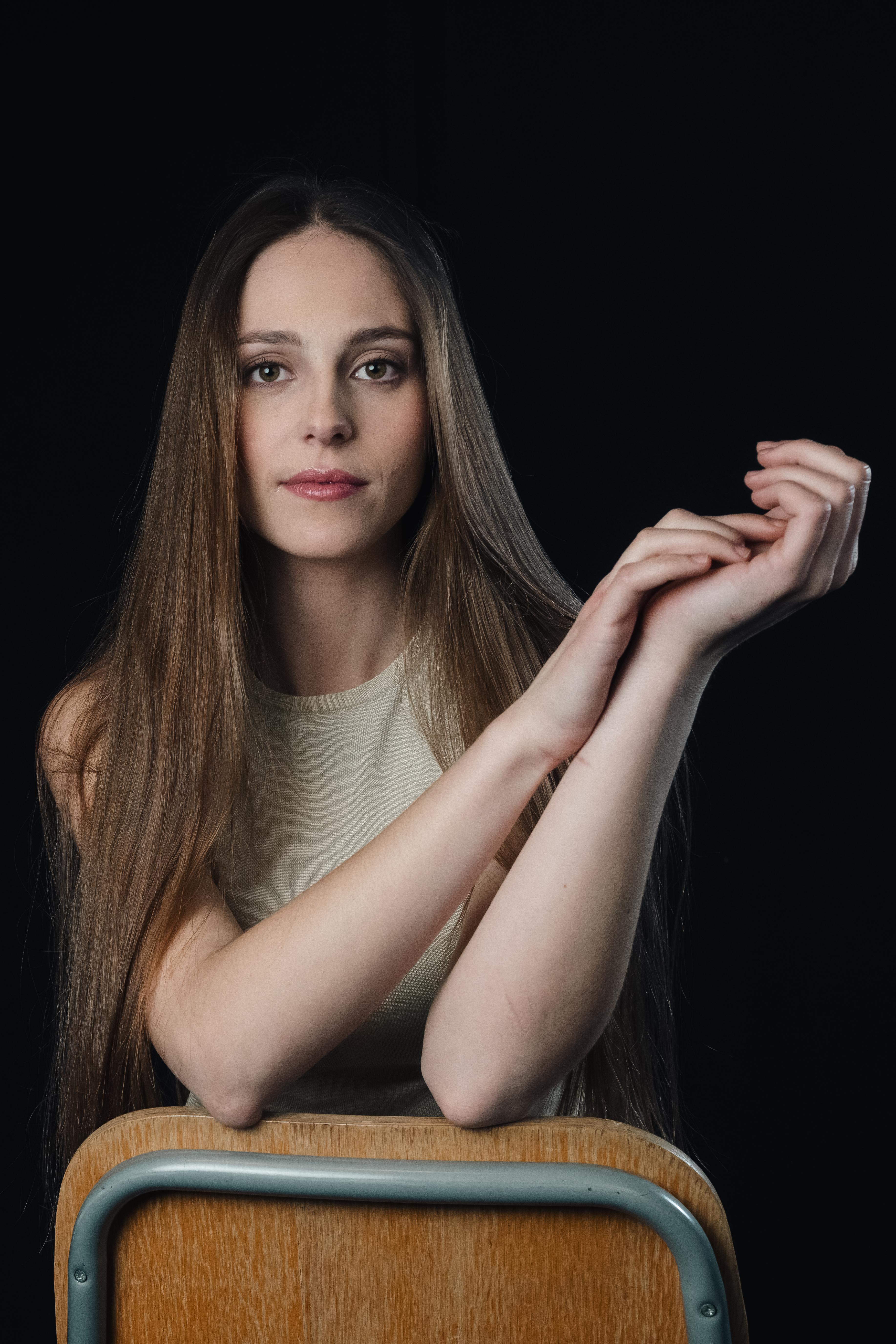 actor Nicole Damiani large photo