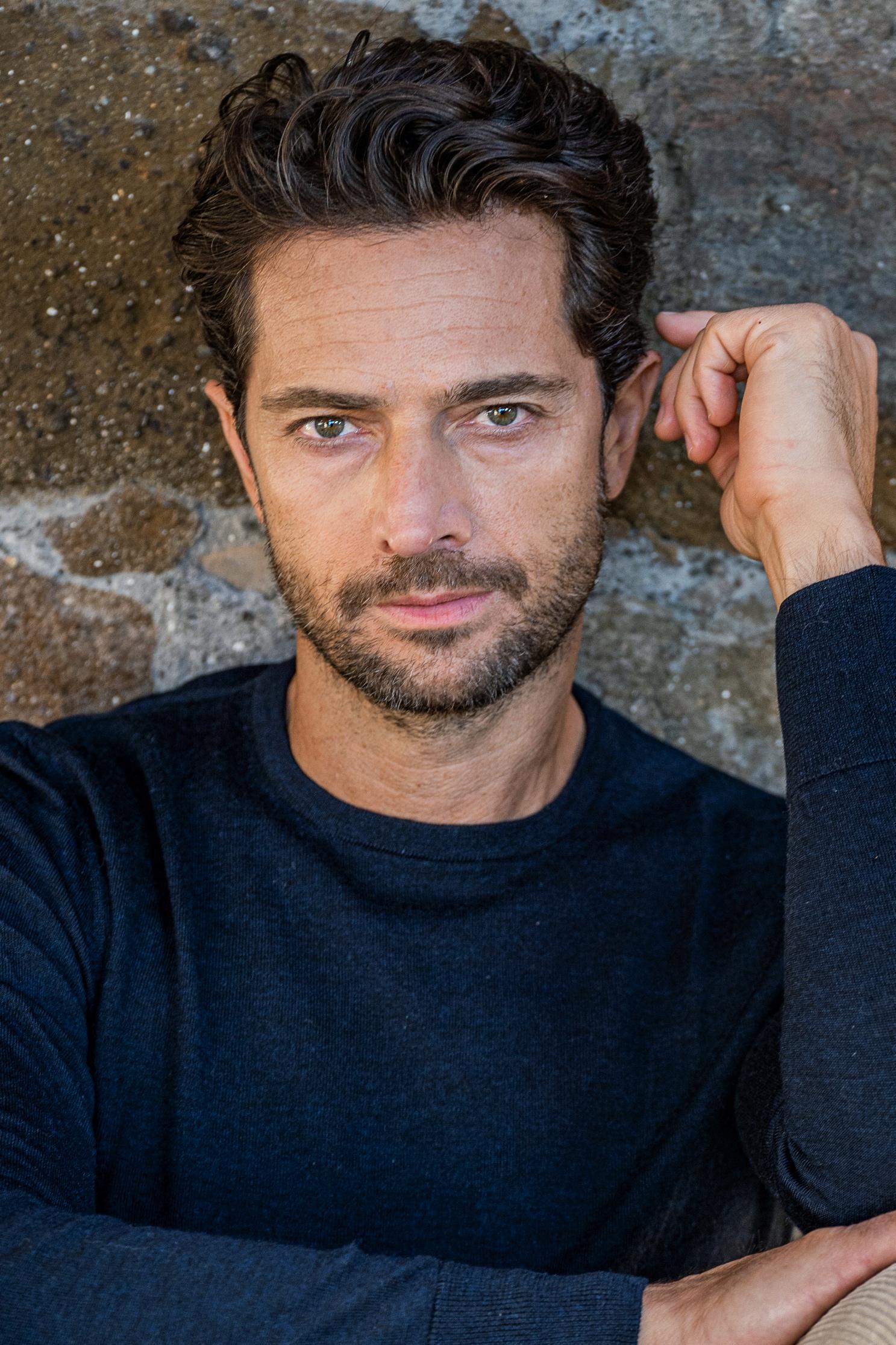 actor Luca Capuano large photo