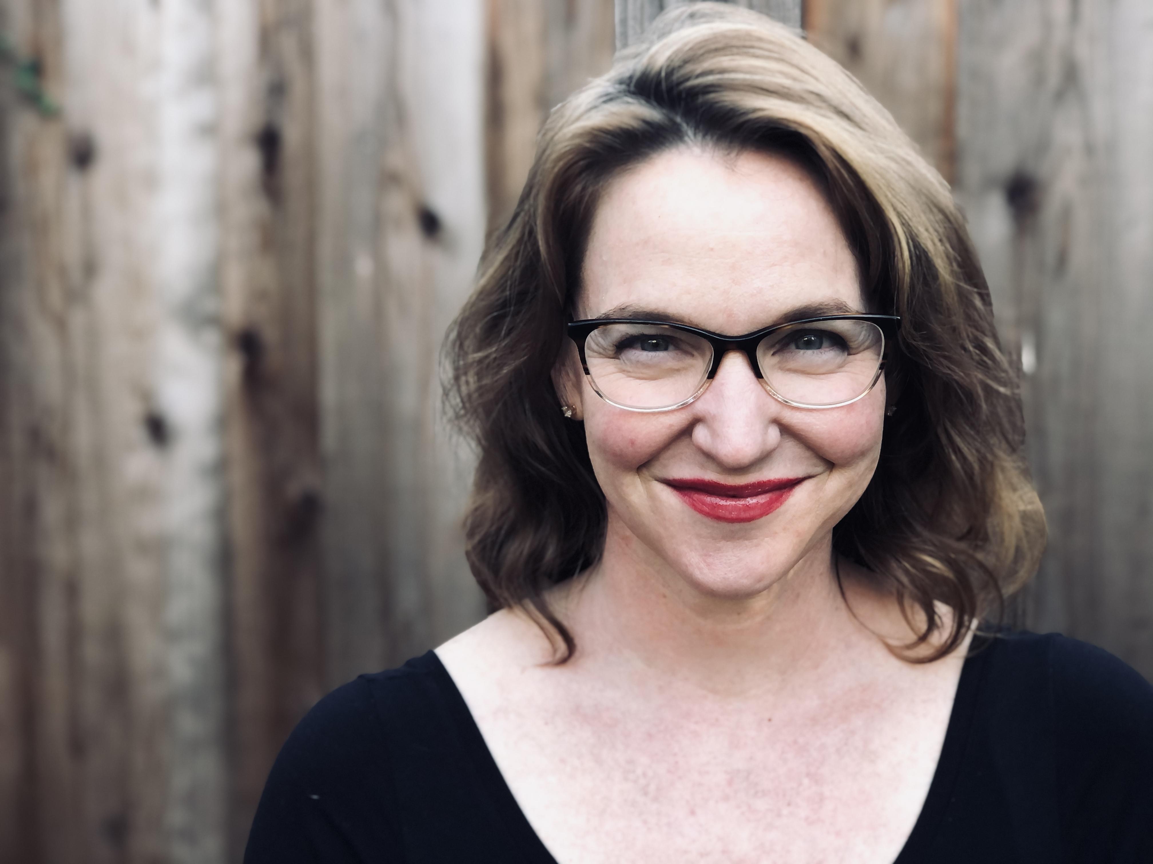 actor Kim Donovan large photo