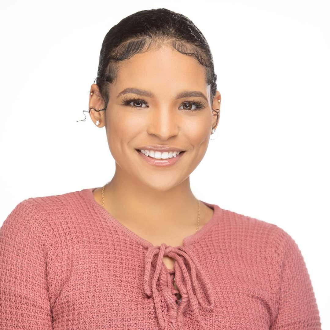 actor Starleesha Turnbull large photo