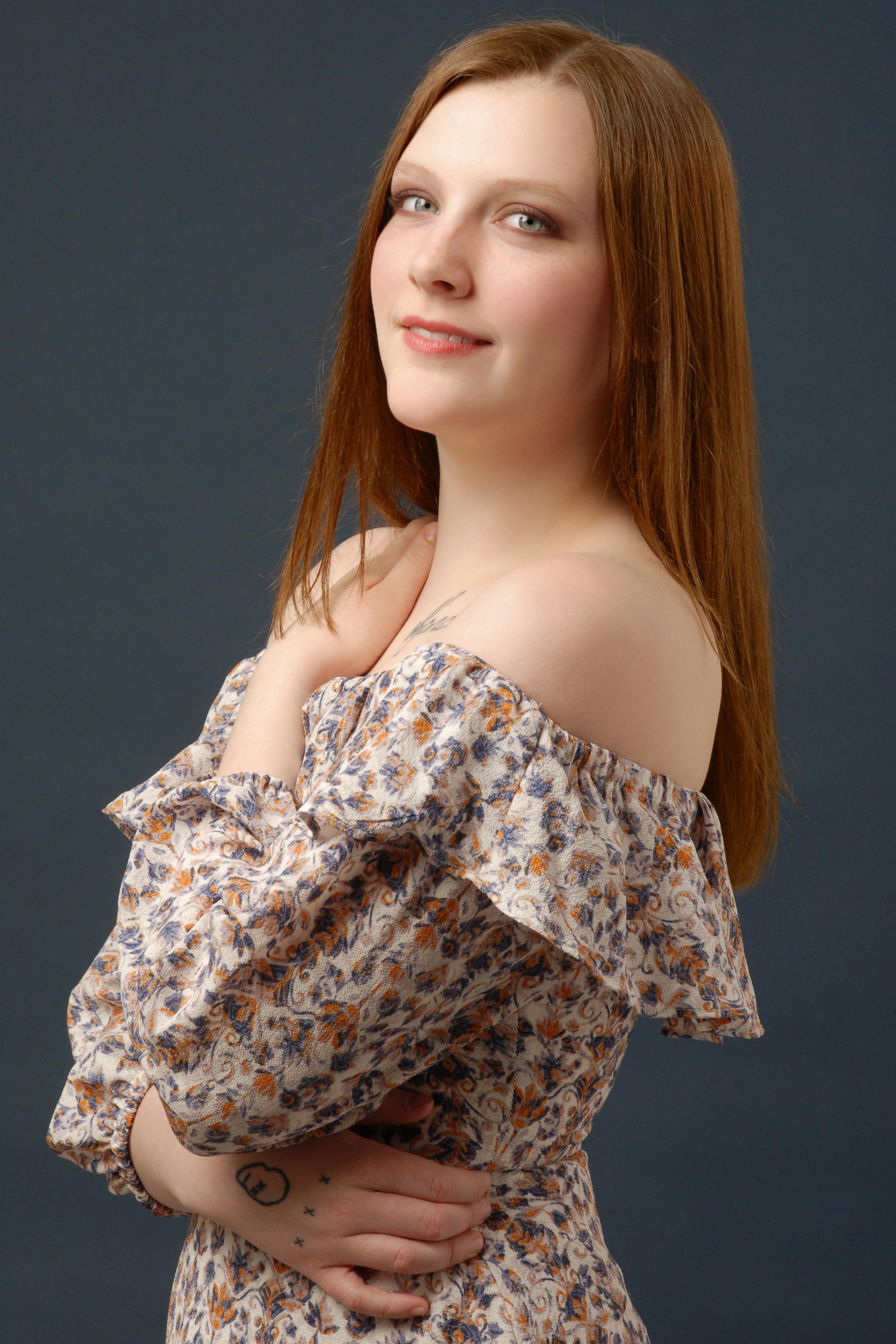 actor Brianna Bronger large photo